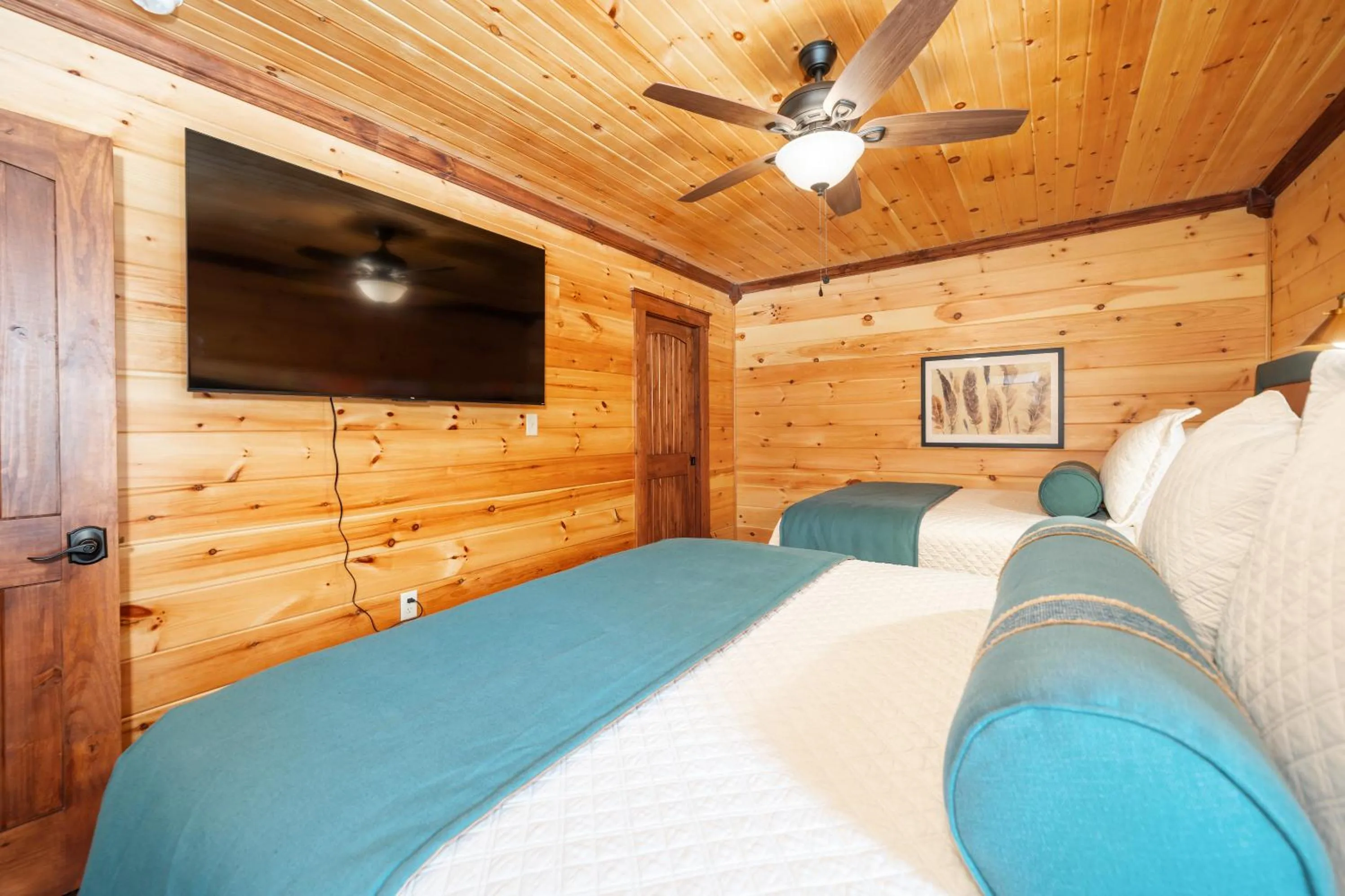 Bedroom, Bed in Best Court