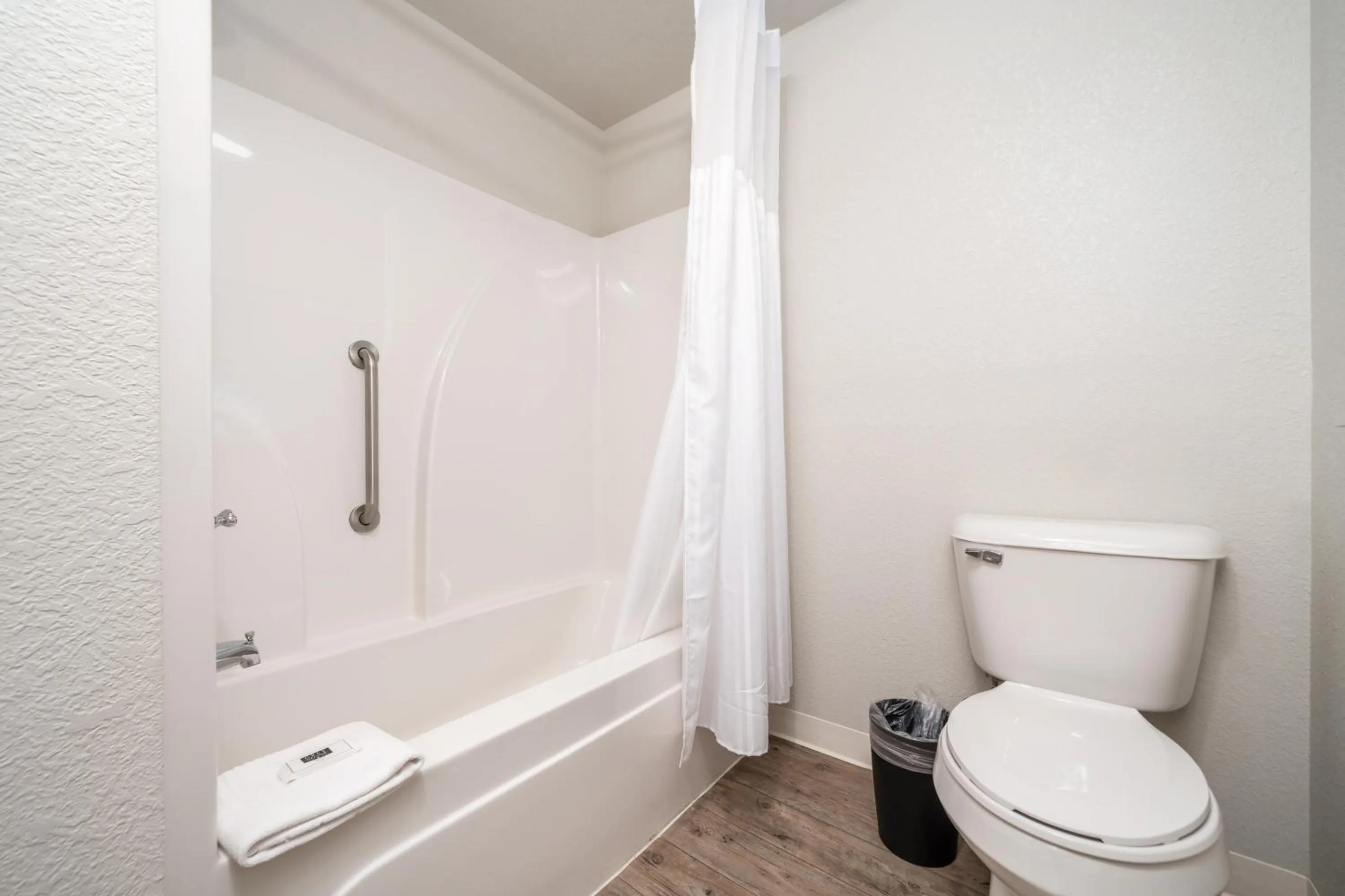 Bathroom in Best Court