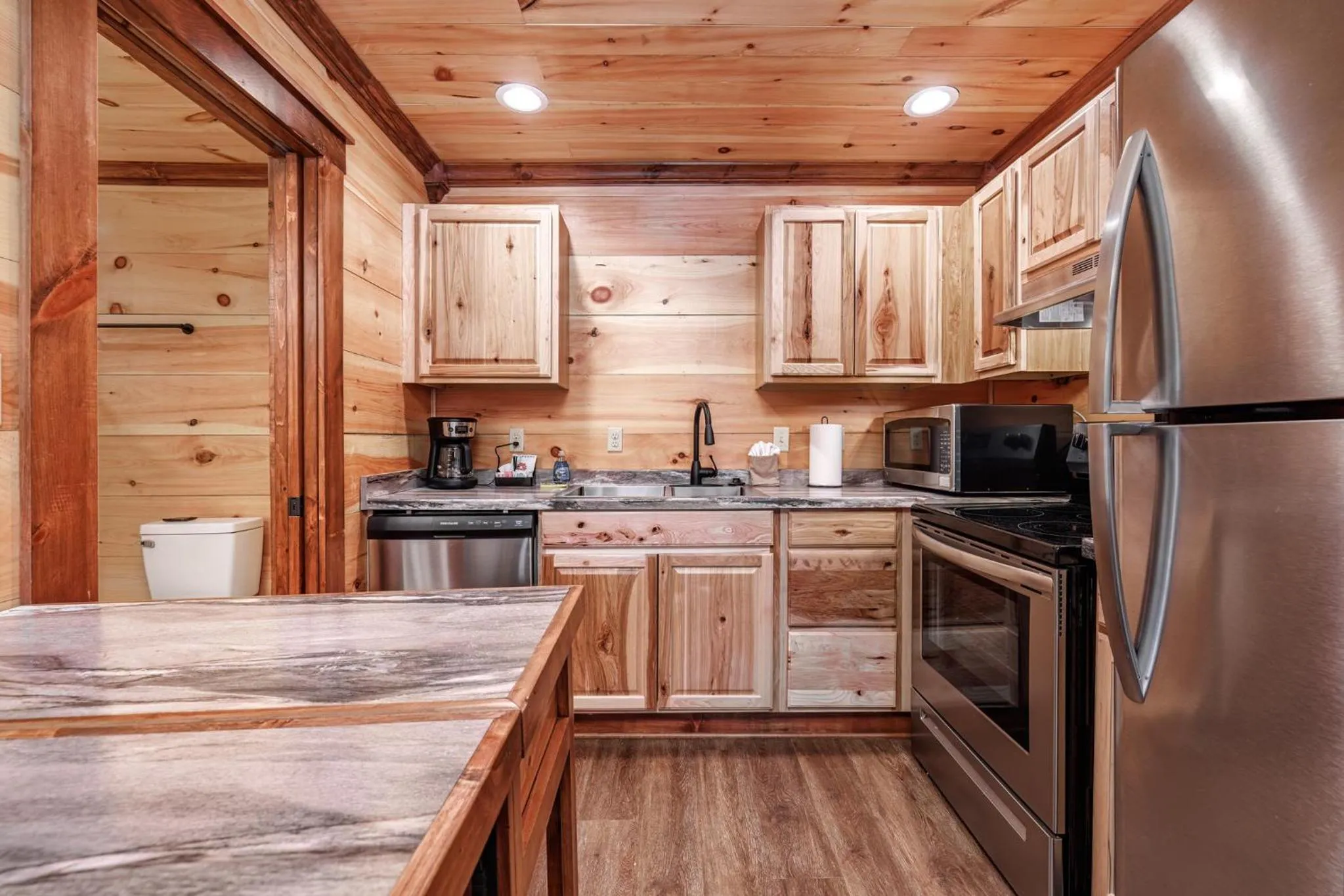 Kitchen or kitchenette in Best Court