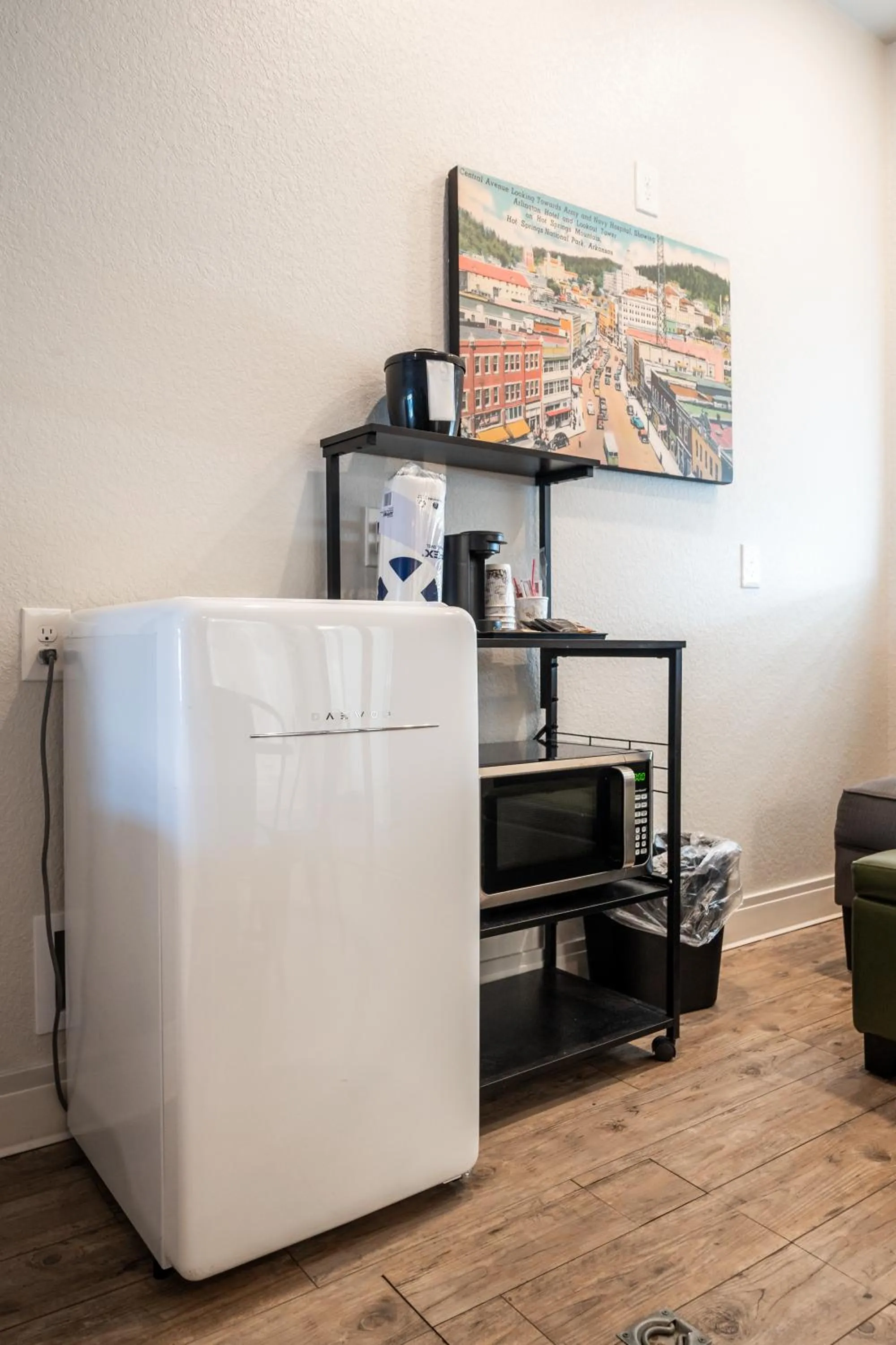 minibar in Best Court