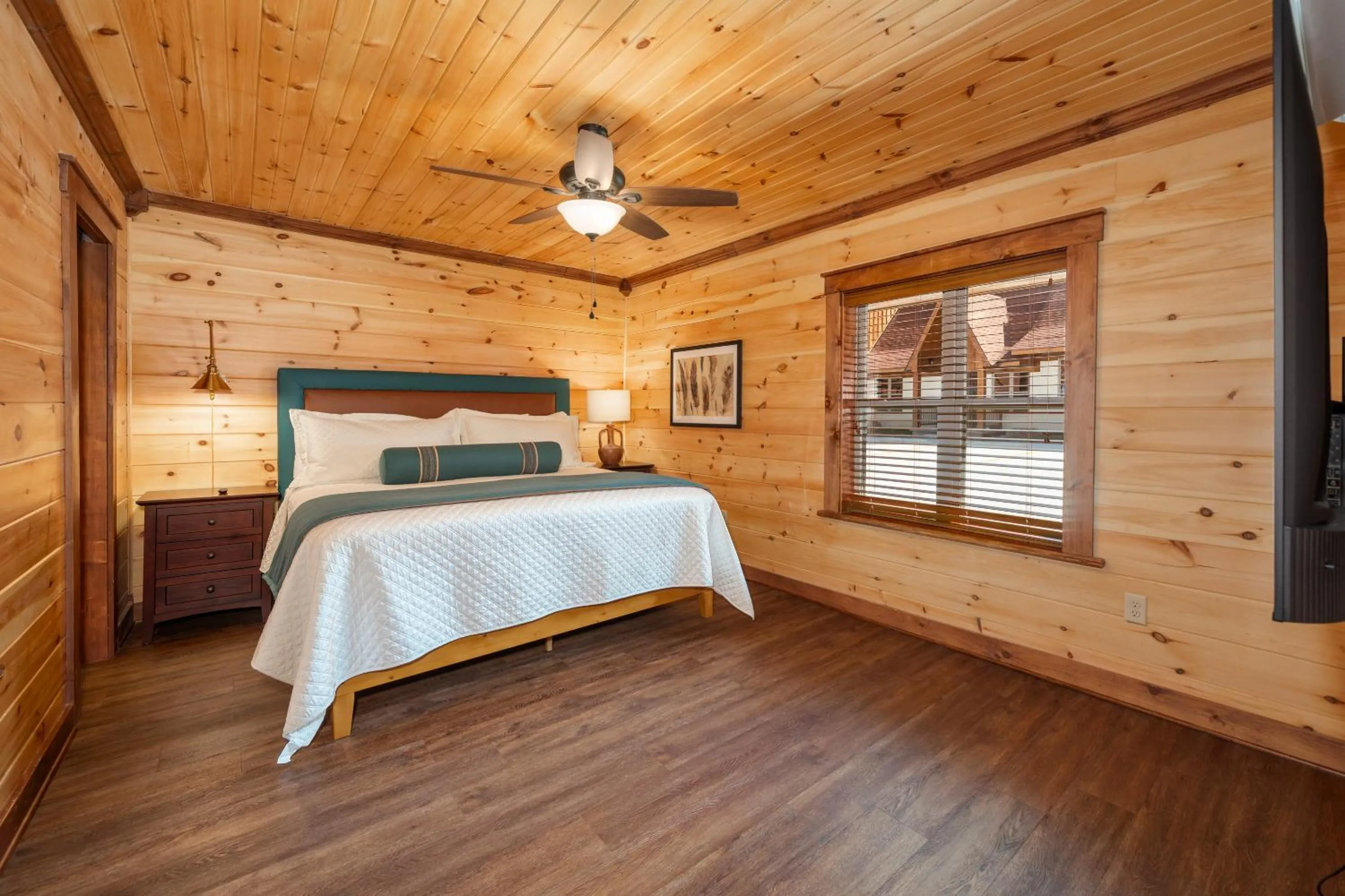 Bedroom, Bed in Best Court