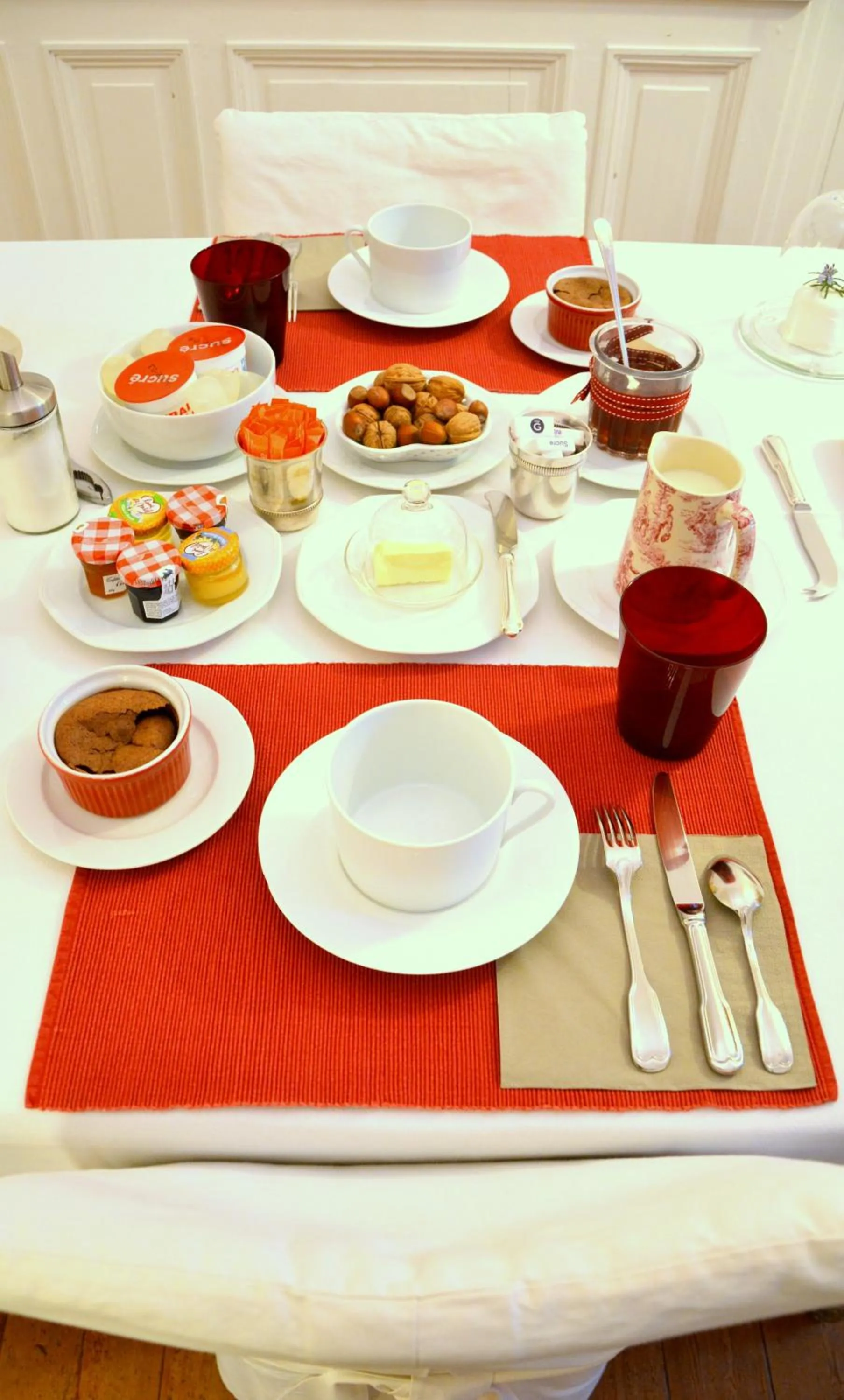 Food and drinks in Clos de Bellefontaine B&B