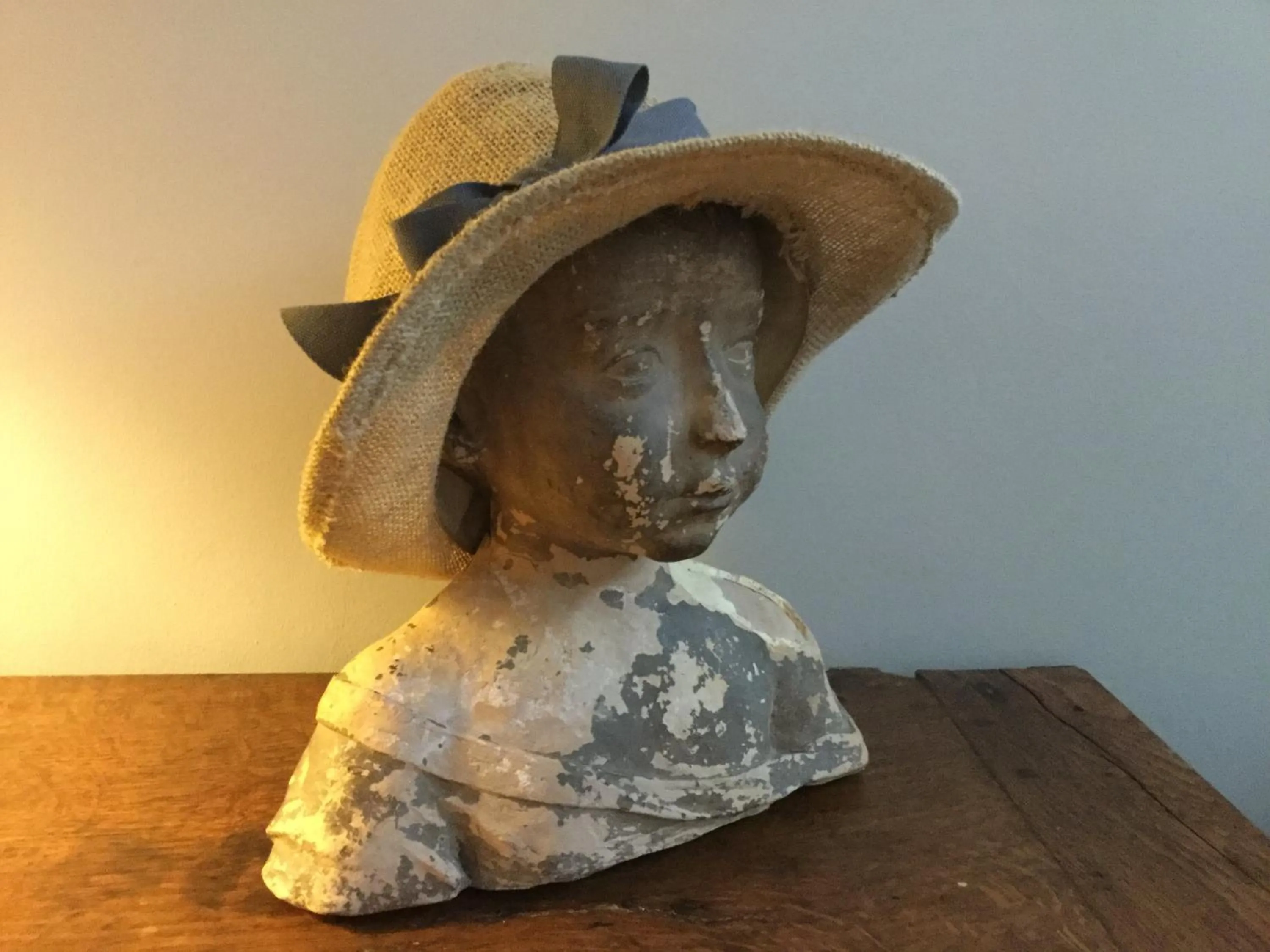 Decorative detail in Clos de Bellefontaine B&B