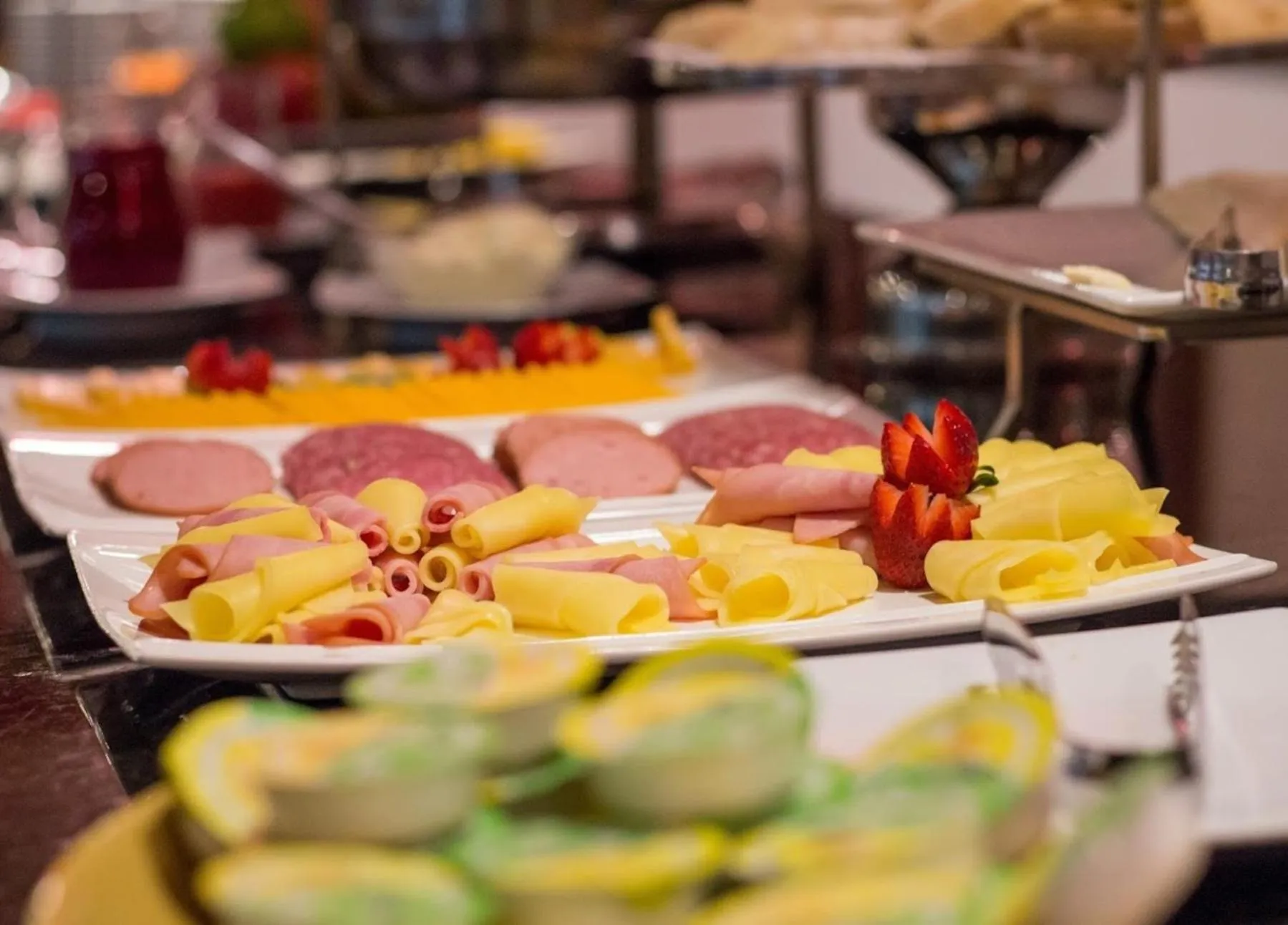 Buffet breakfast in Novelty Suites Hotel - Oviedo Mall