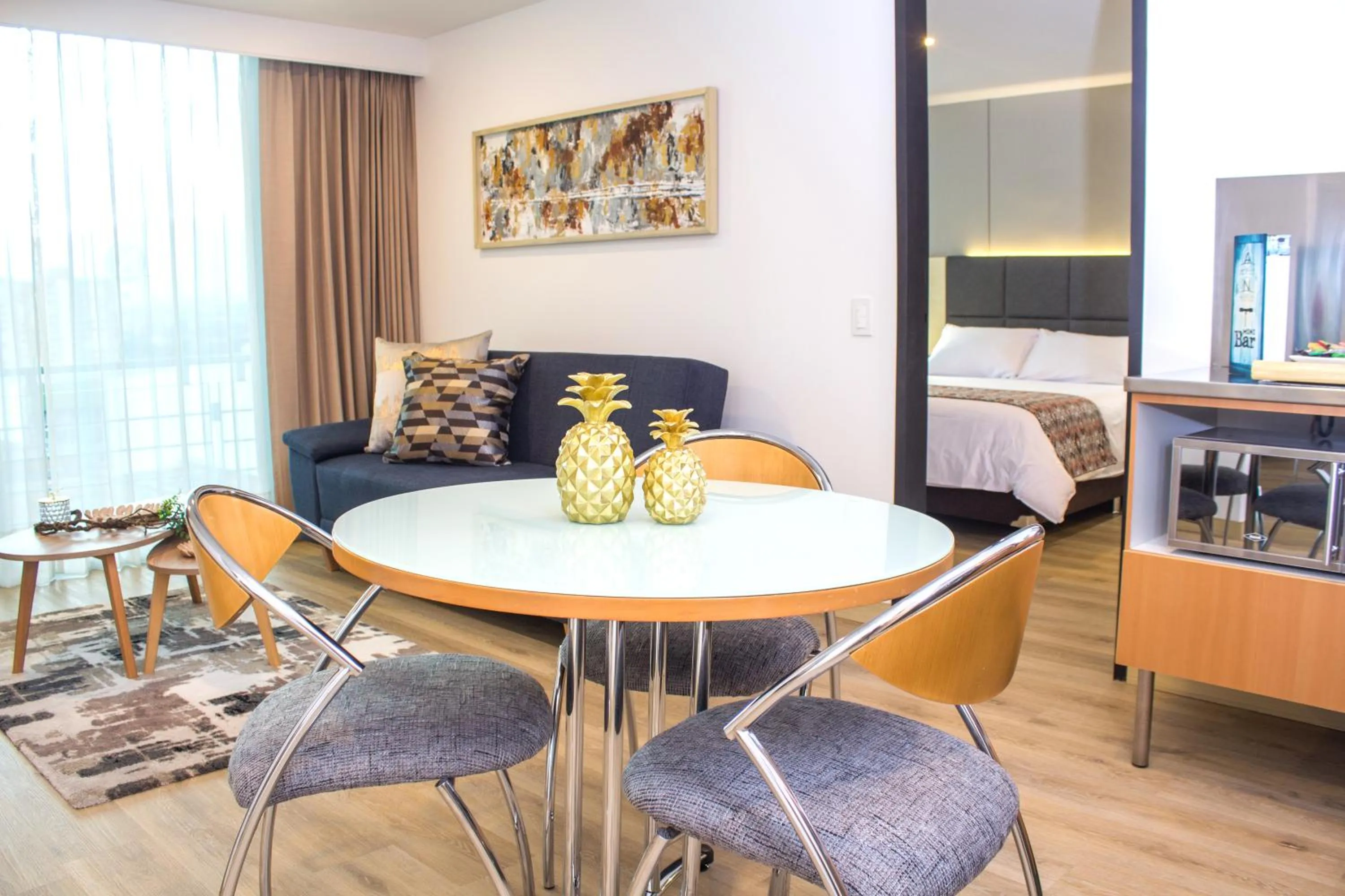 Photo of the whole room in Novelty Suites Hotel - Oviedo Mall