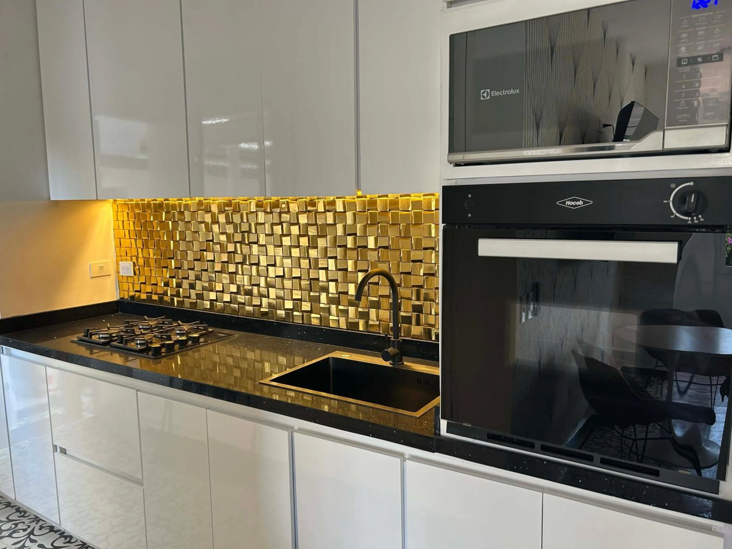 Kitchen or kitchenette in Casa Verde Boutique Hotel