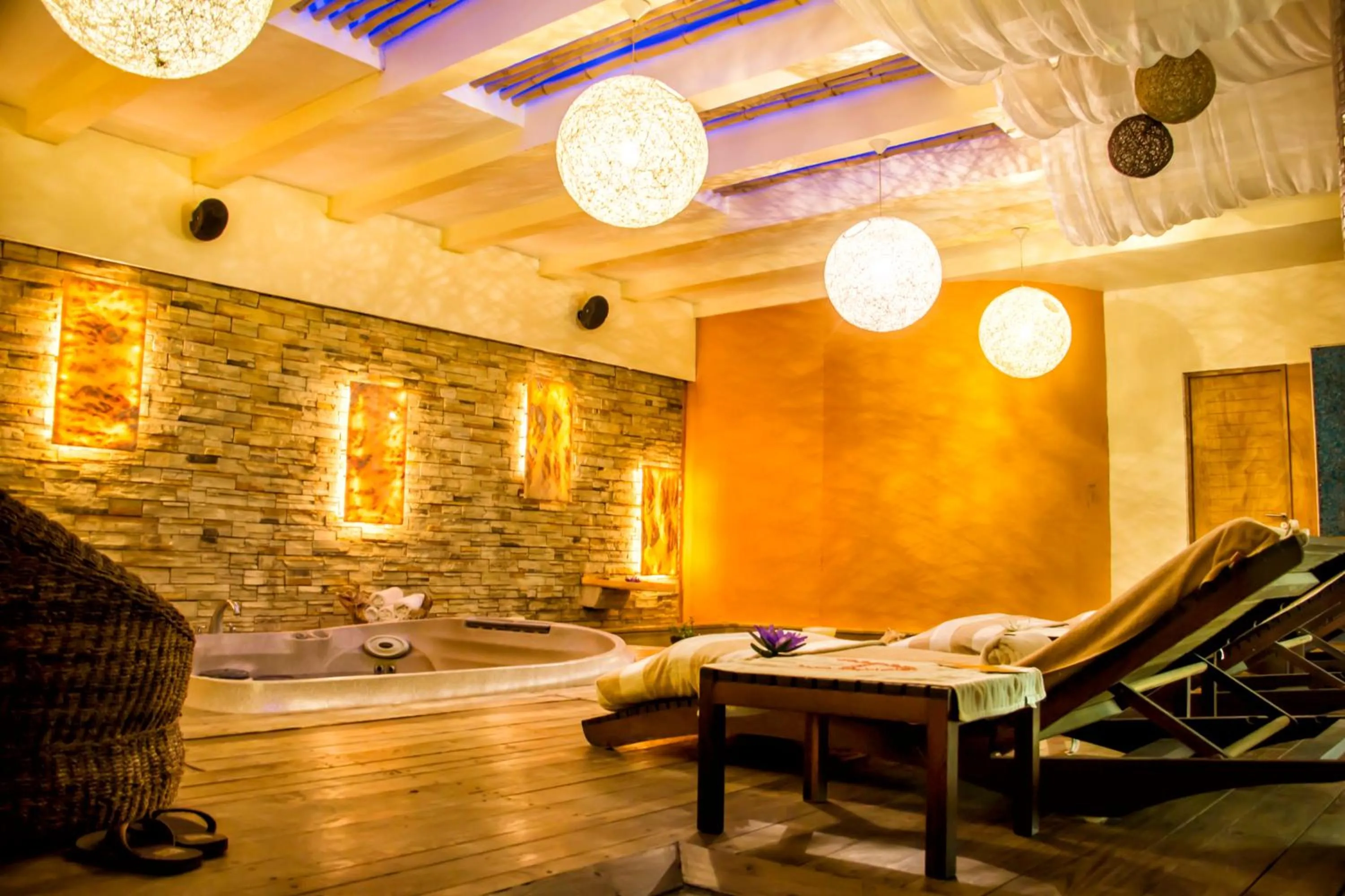 Spa and wellness centre/facilities in Artisan Playa Esmeralda Family Beach Hotel
