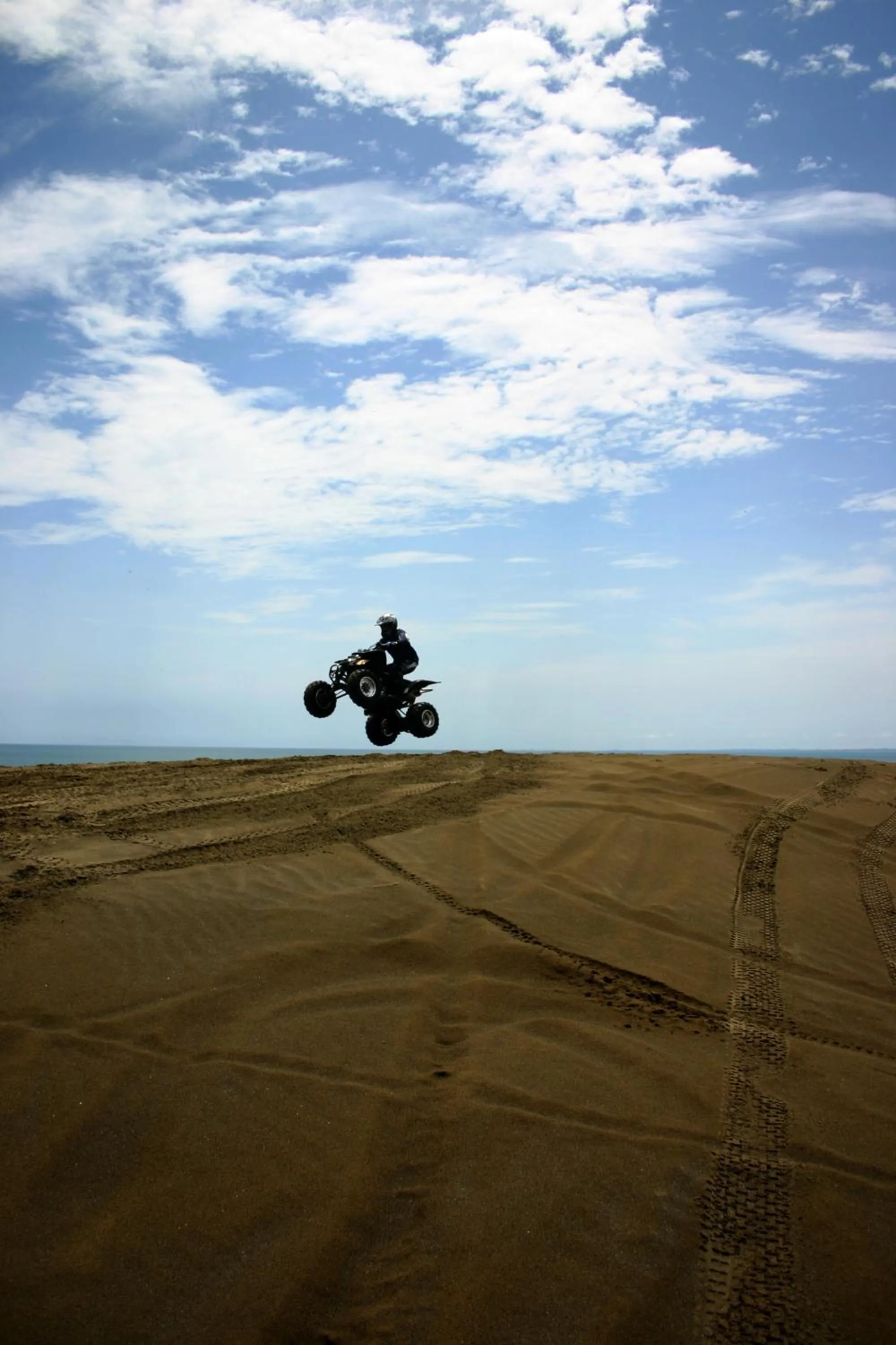 Activities in Artisan Playa Esmeralda Family Beach Hotel