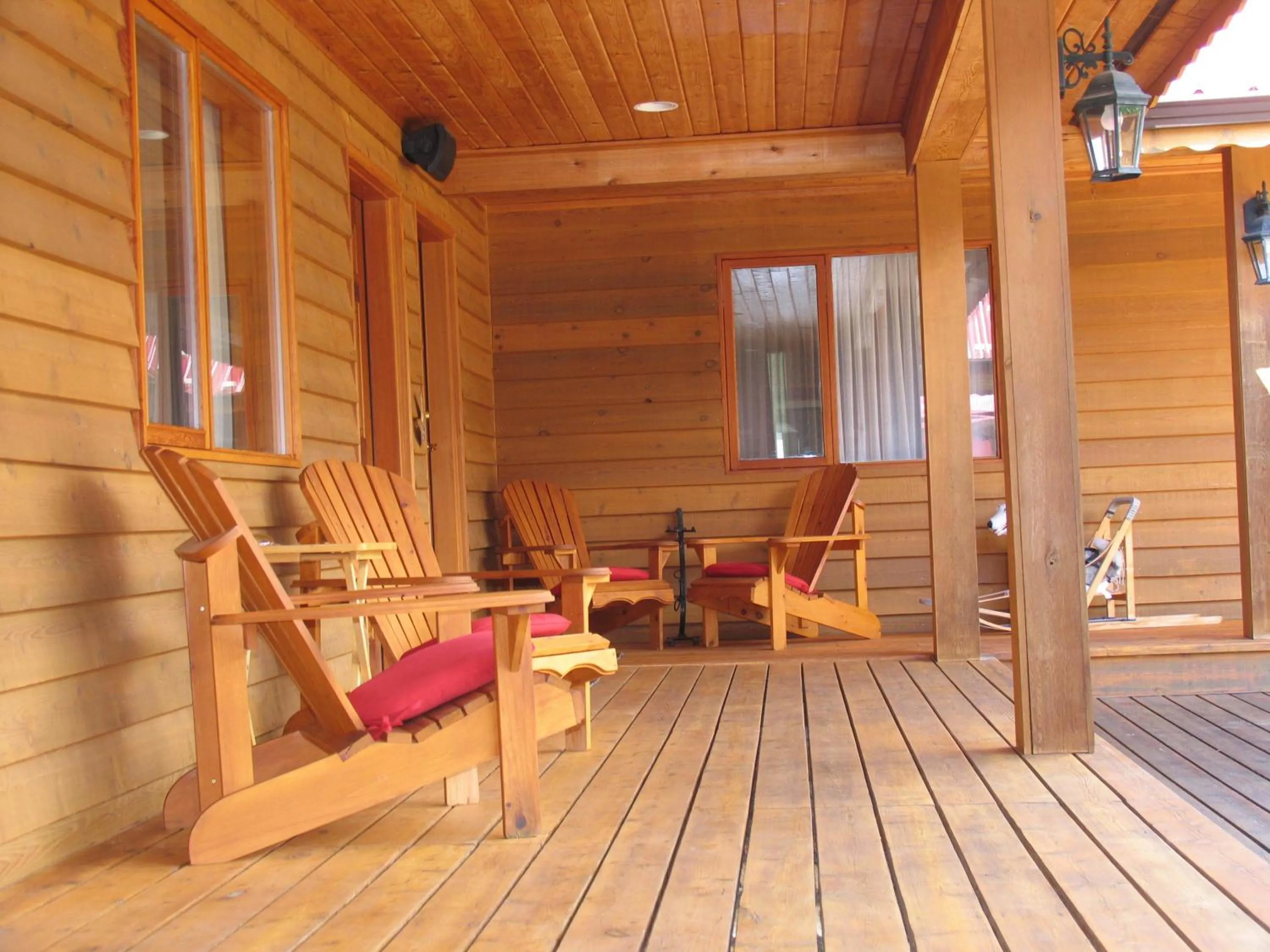 Patio in Blue Grouse Country Inn