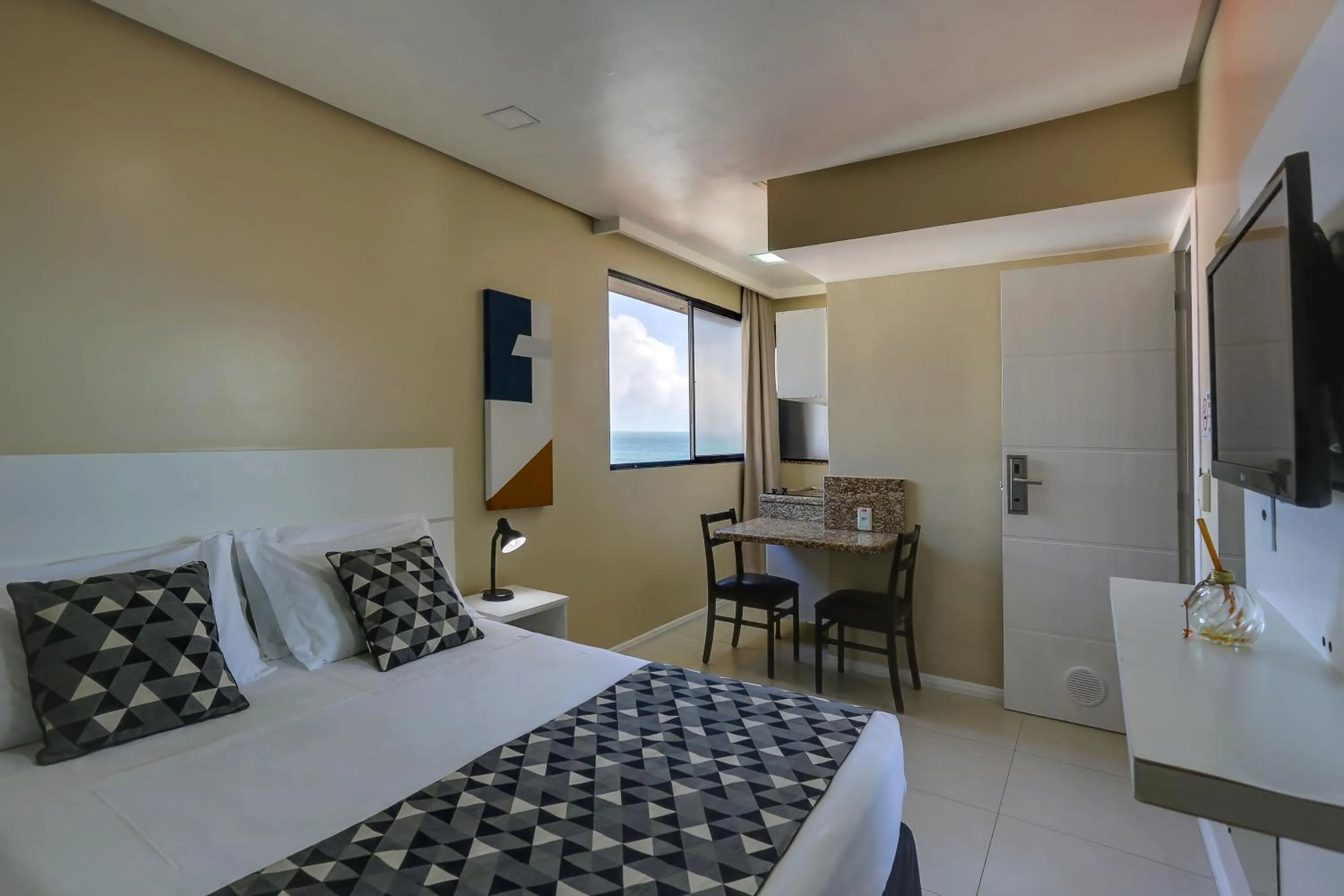 Photo of the whole room, Bed in Flat Pietra