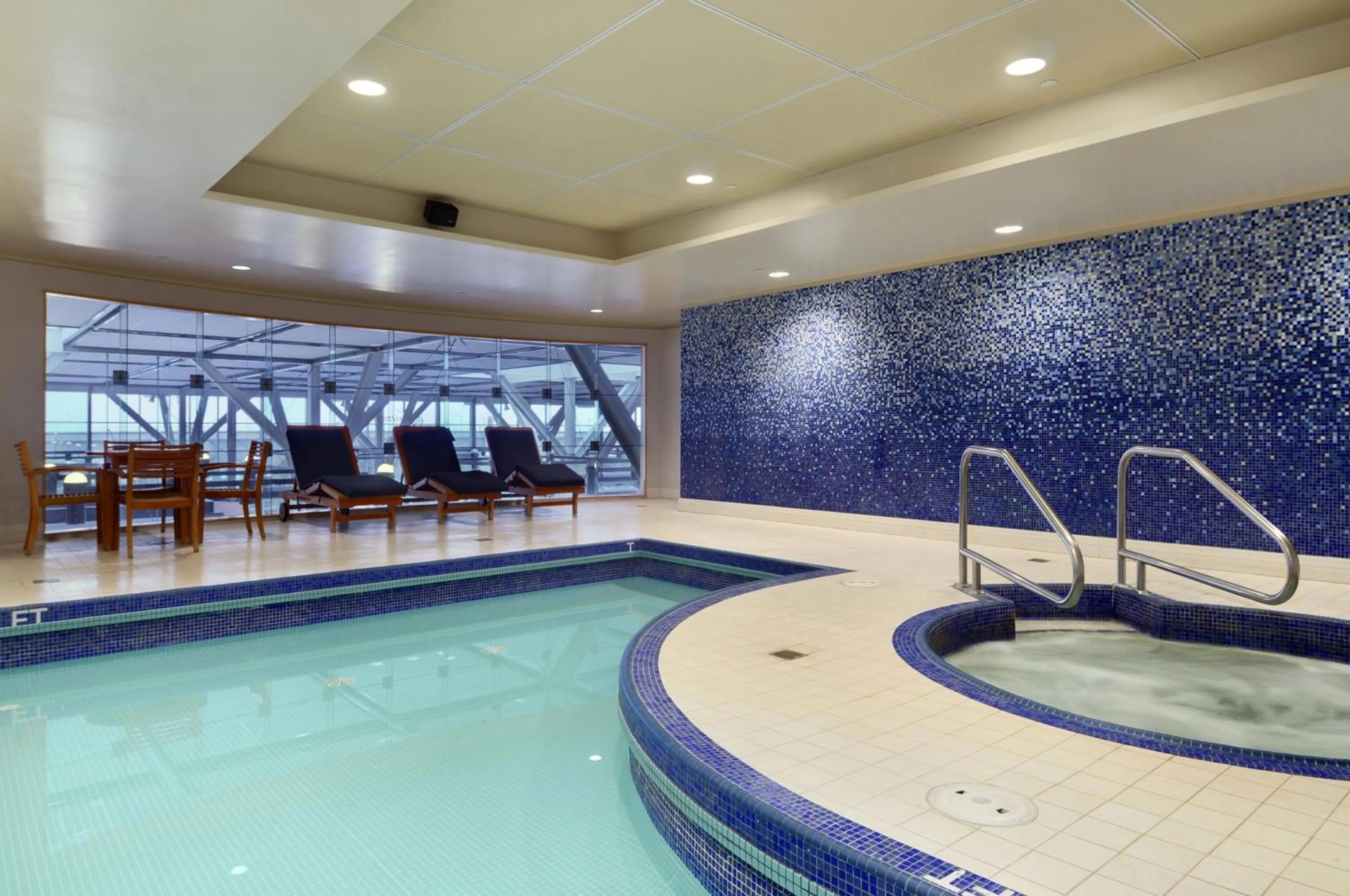 Spa and wellness centre/facilities in Fairmont Vancouver Airport In-Terminal Hotel