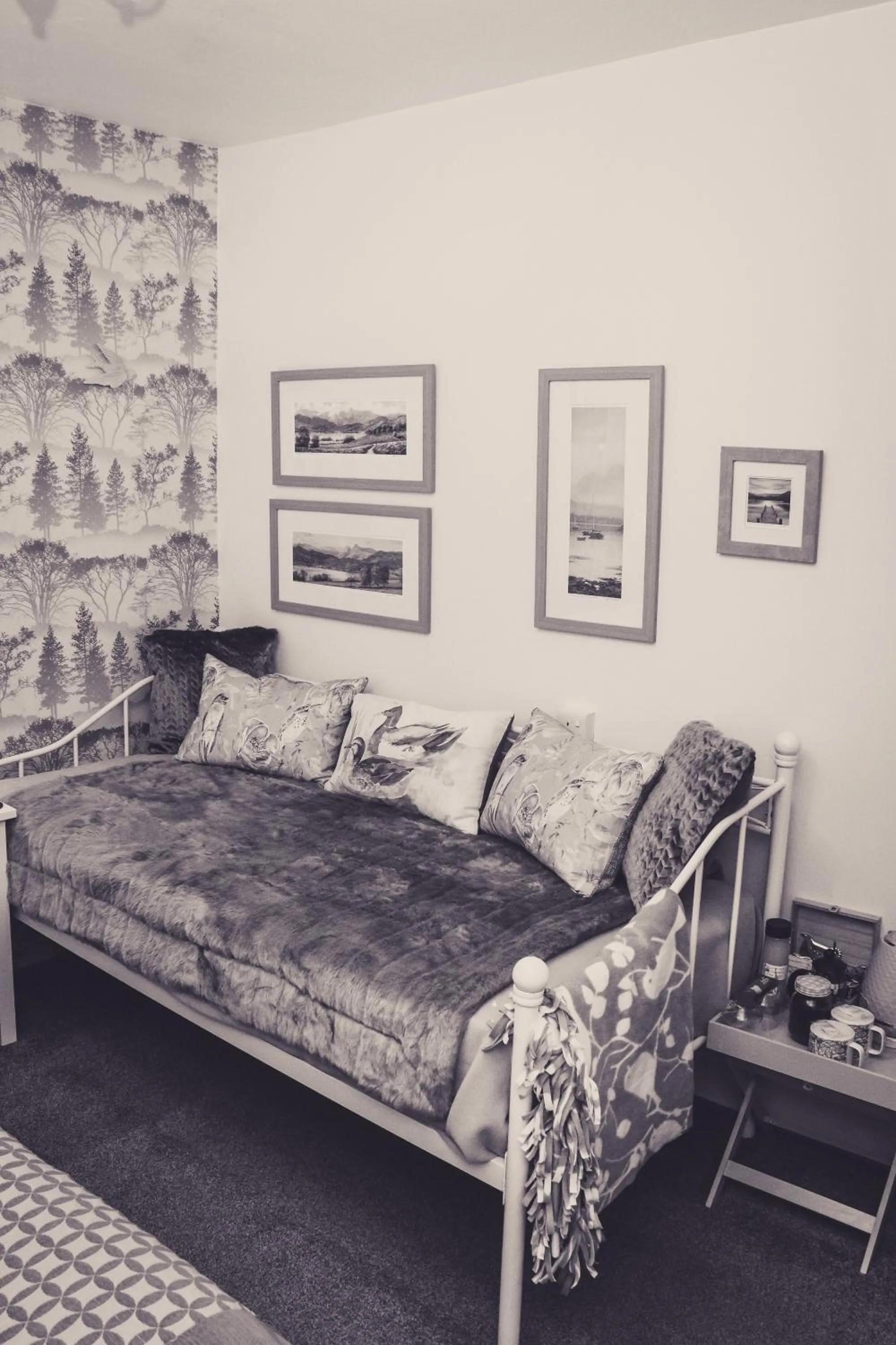 Seating area, Bed in Invergarry Room Only Guest House For Adults