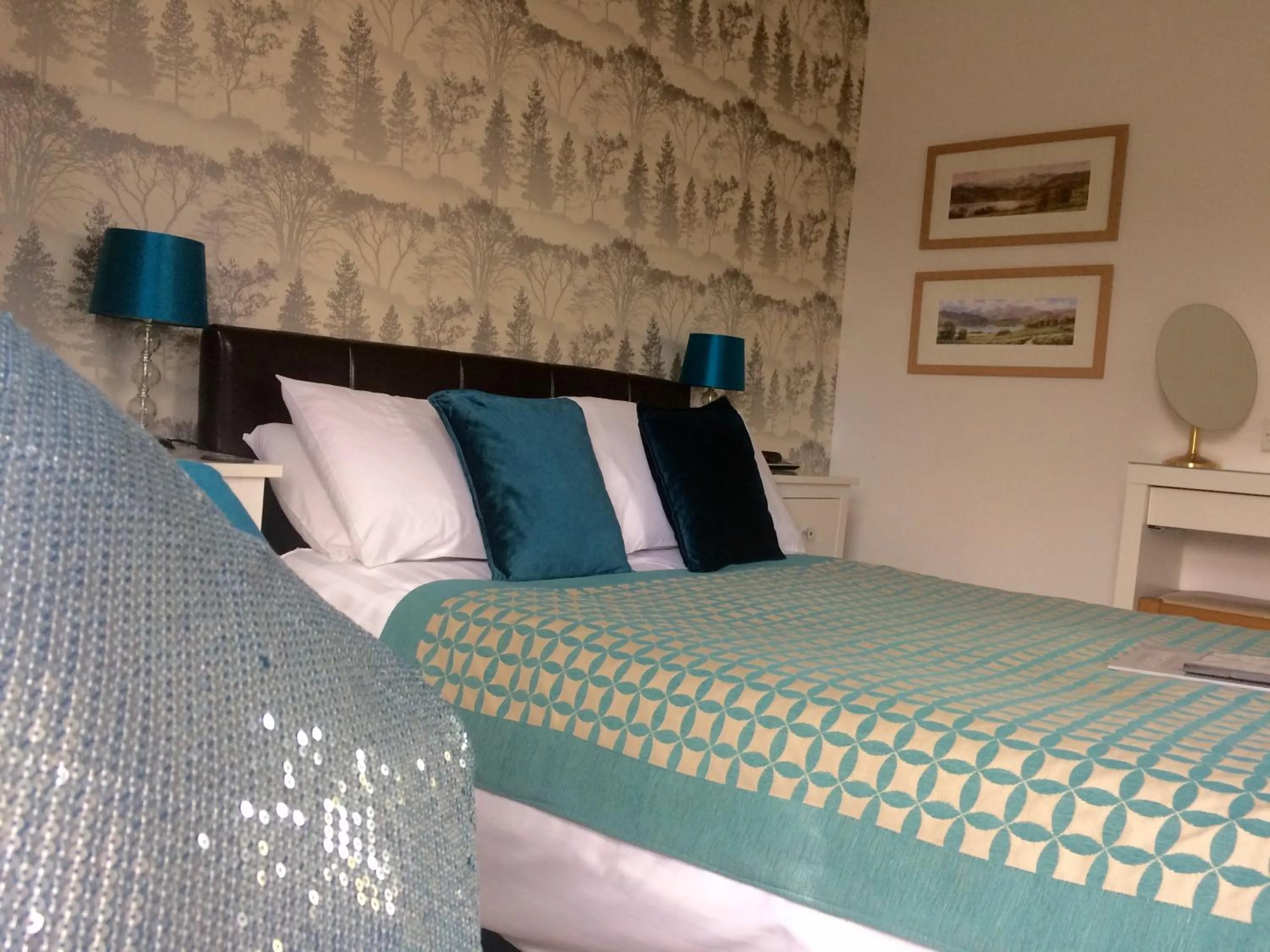 Bed in Invergarry Room Only Guest House For Adults