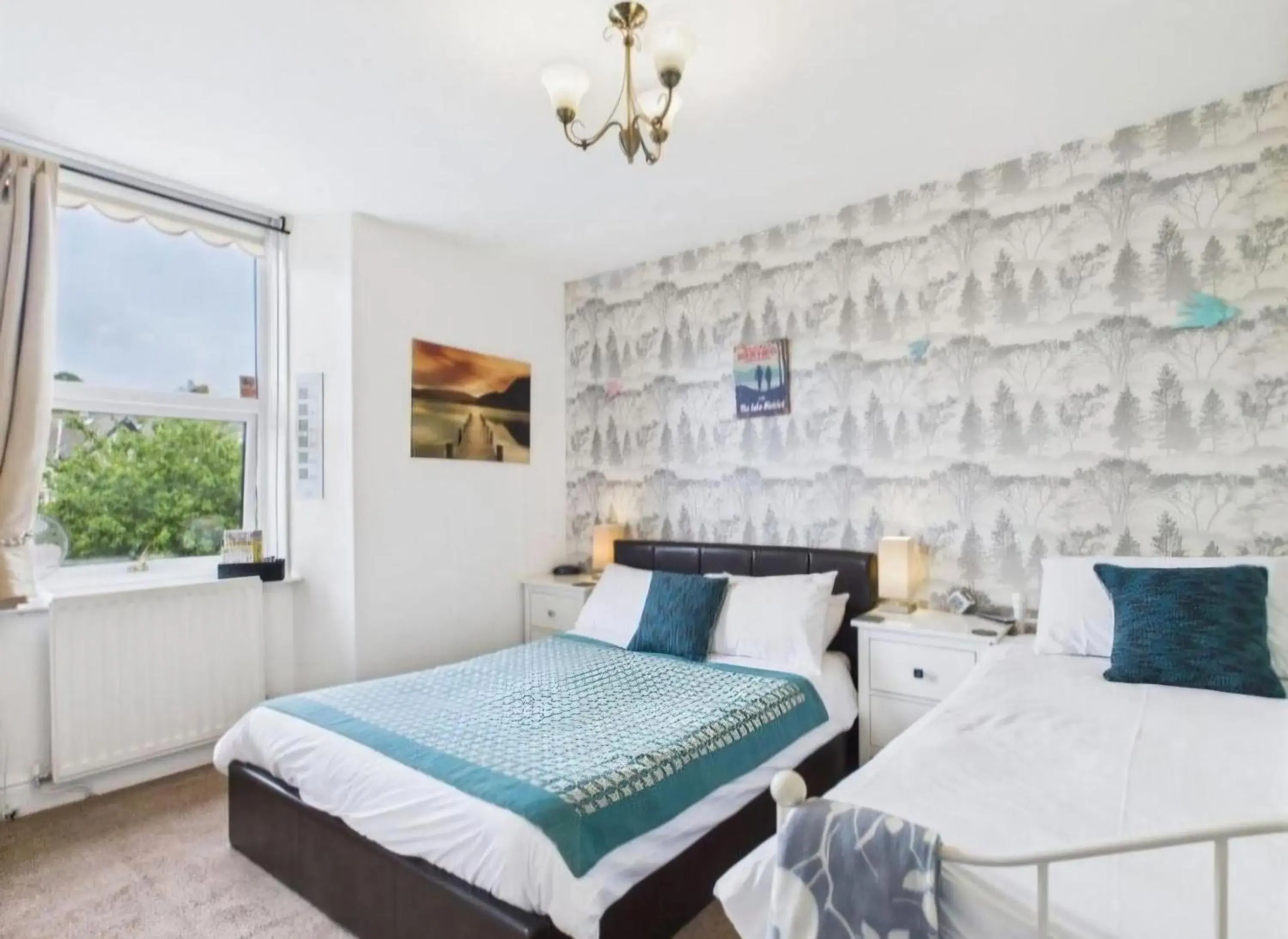 Classic Triple Room in Invergarry Room Only Guest House For Adults Classic Triple Room in Invergarry Room Only Guest House For Adults