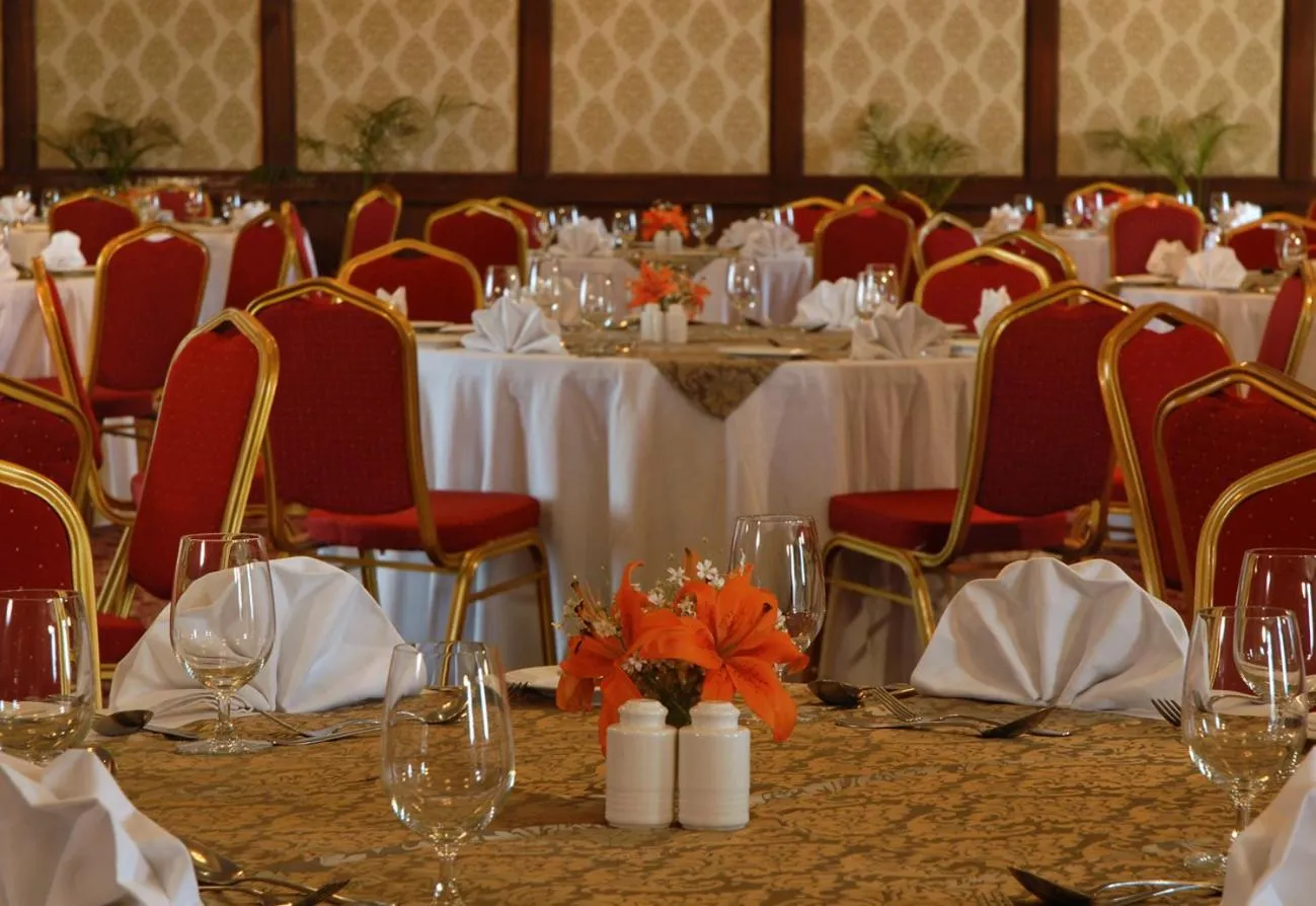 Restaurant/places to eat in Rajasthali Resort & Spa