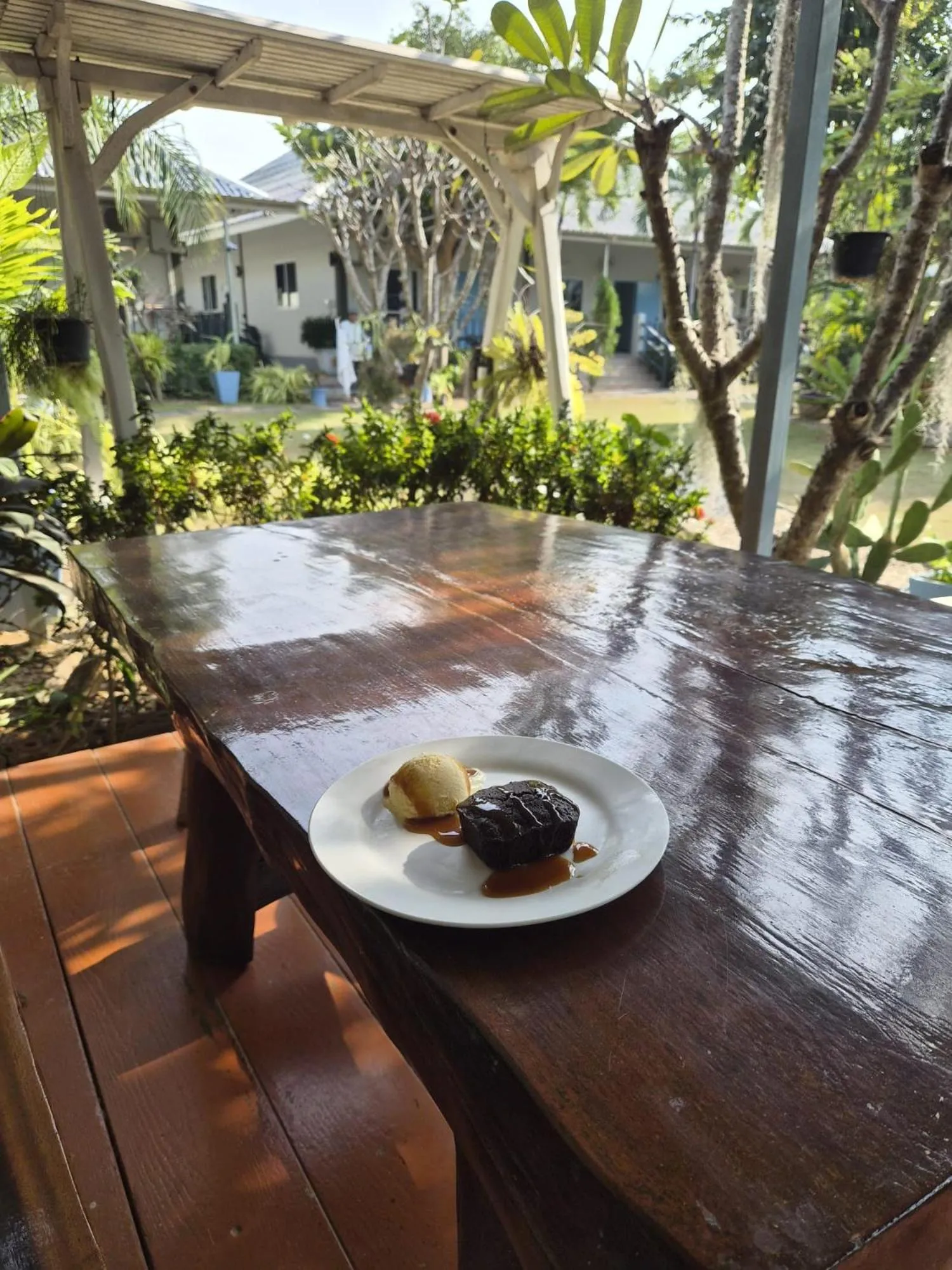 Restaurant/places to eat in Happy Mind Resort