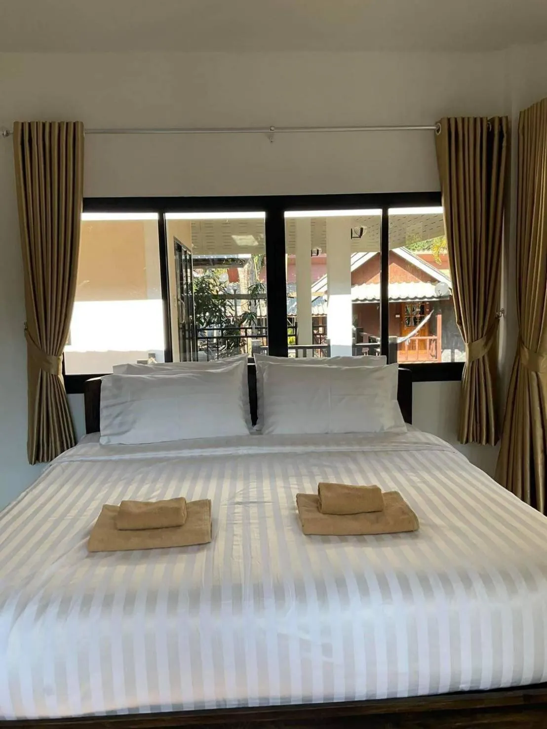 Bed in Family Hut Pai