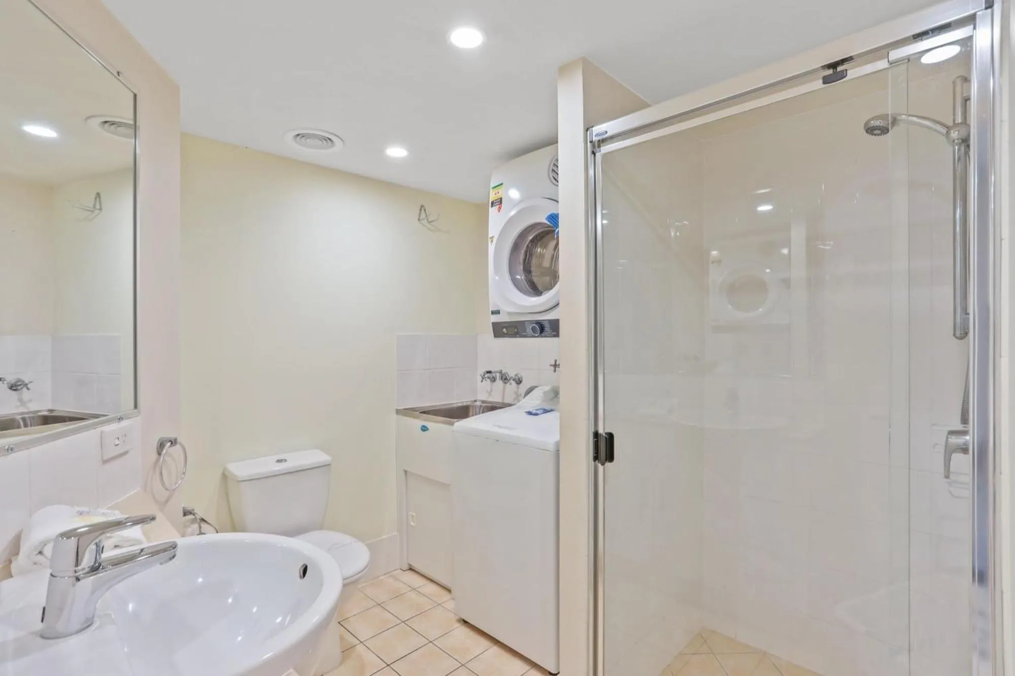 washing machine in Ocean Vista On Alex