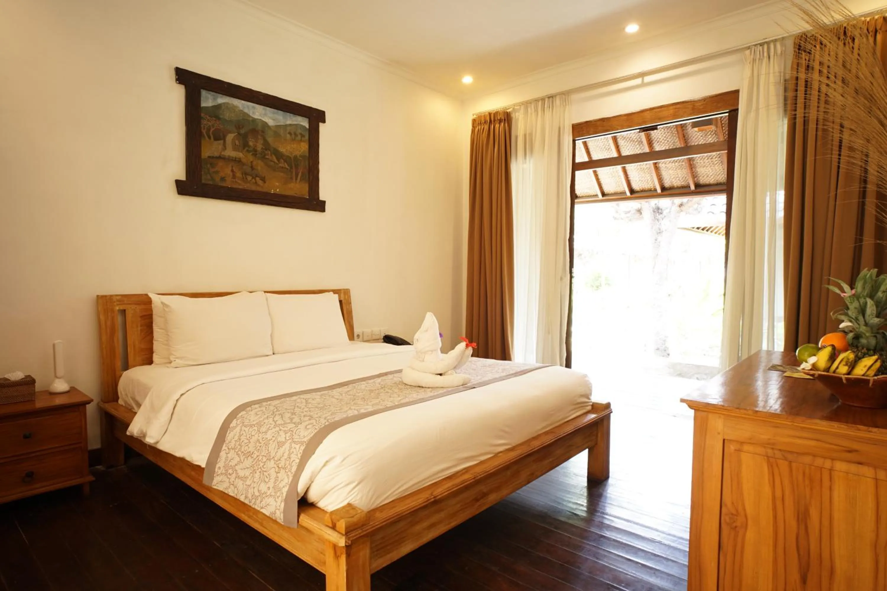 Bed in Royal Regantris Villa Karang
