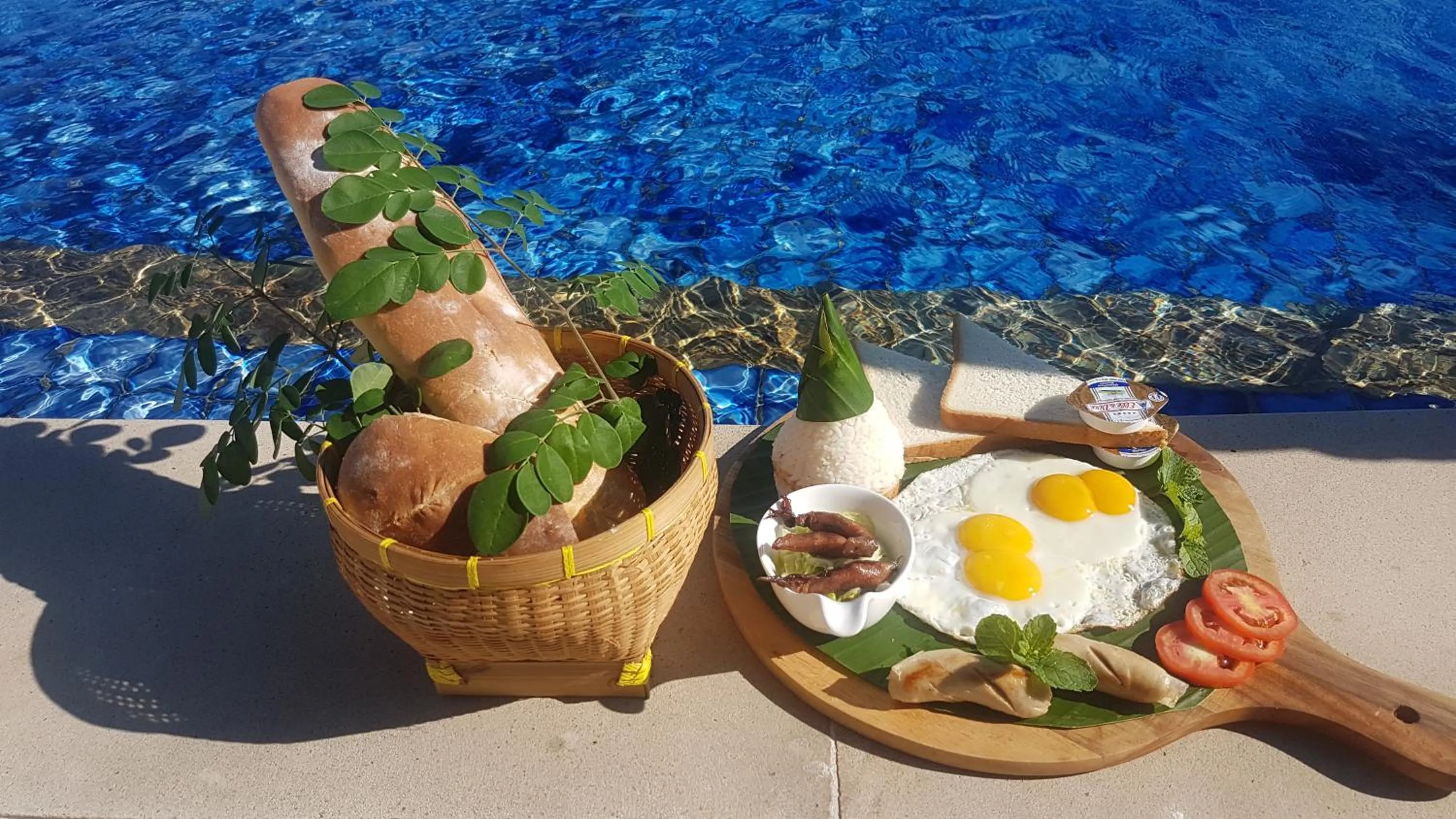 Food and drinks in Samba Villas Beachfront View