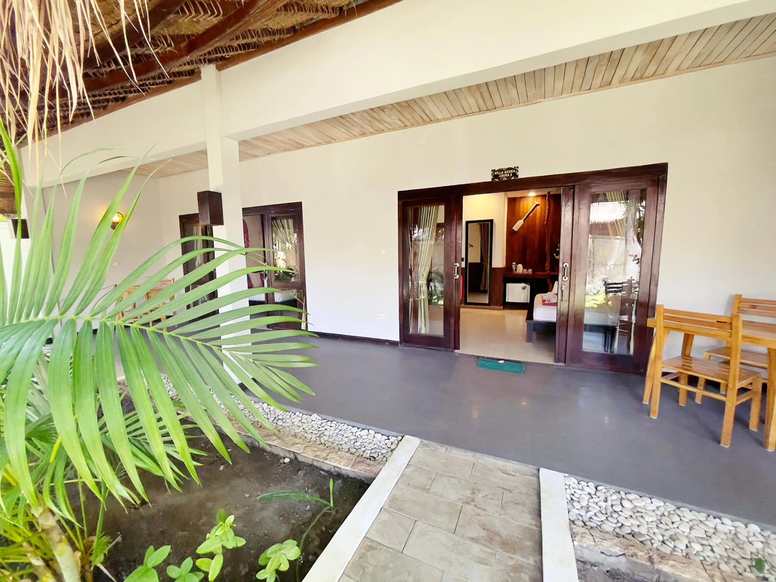 Patio in Samba Villas Beachfront View