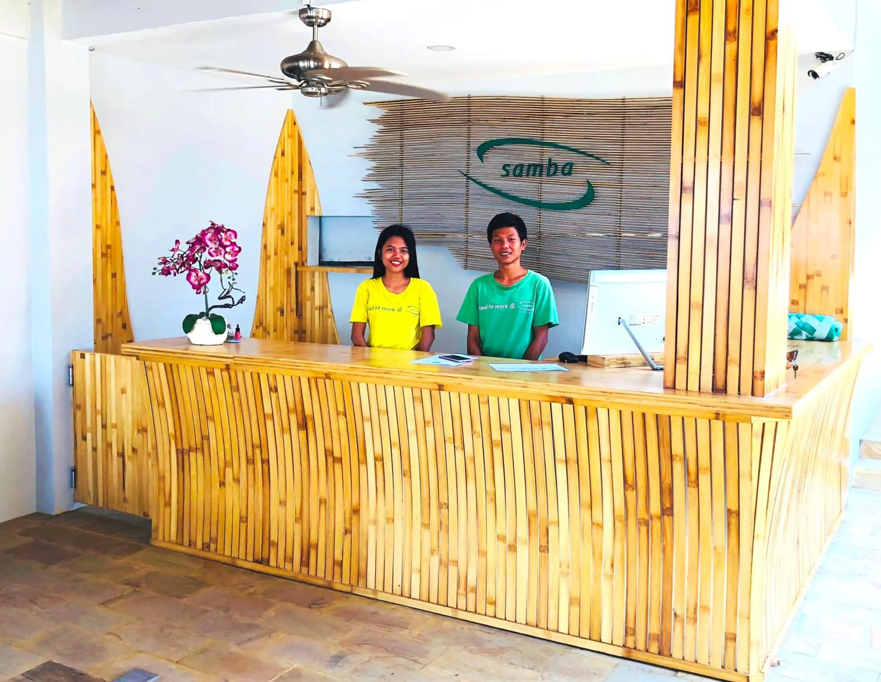 Restaurant/places to eat in Samba Villas Beachfront View