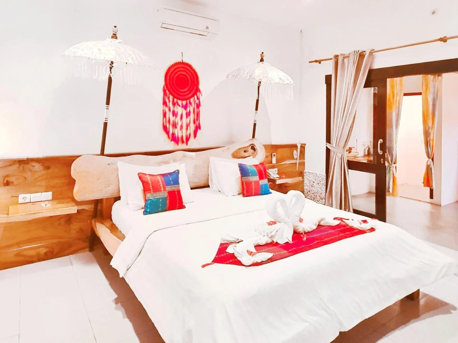 Bedroom, Bed in Samba Villas Beachfront View