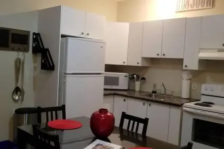 Sweet 2-Bedroom Penthouse Apartment by Amazing Property Rentals