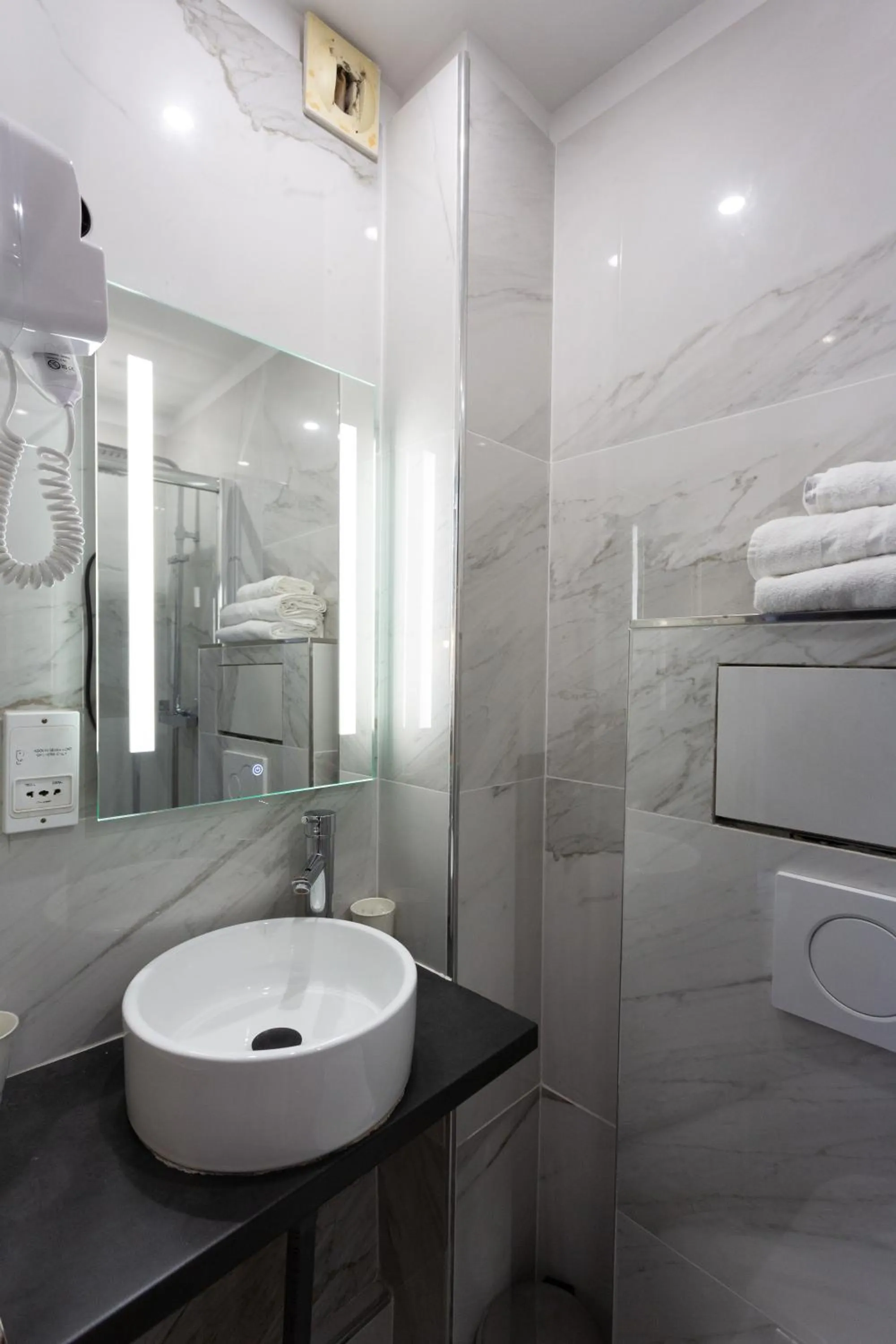 Hôtel Léonard de Vinci II