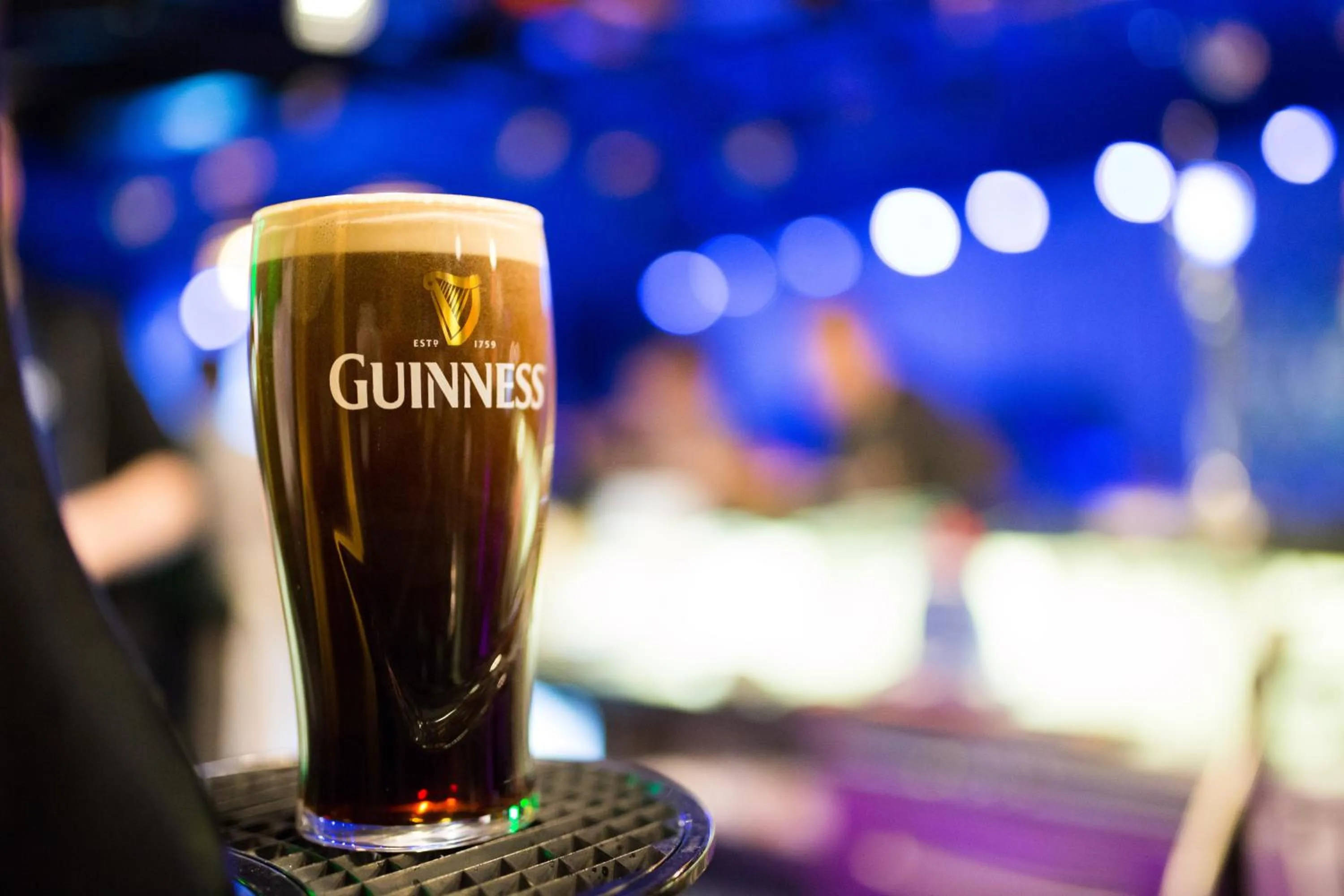 Restaurant/places to eat in Student Hostel