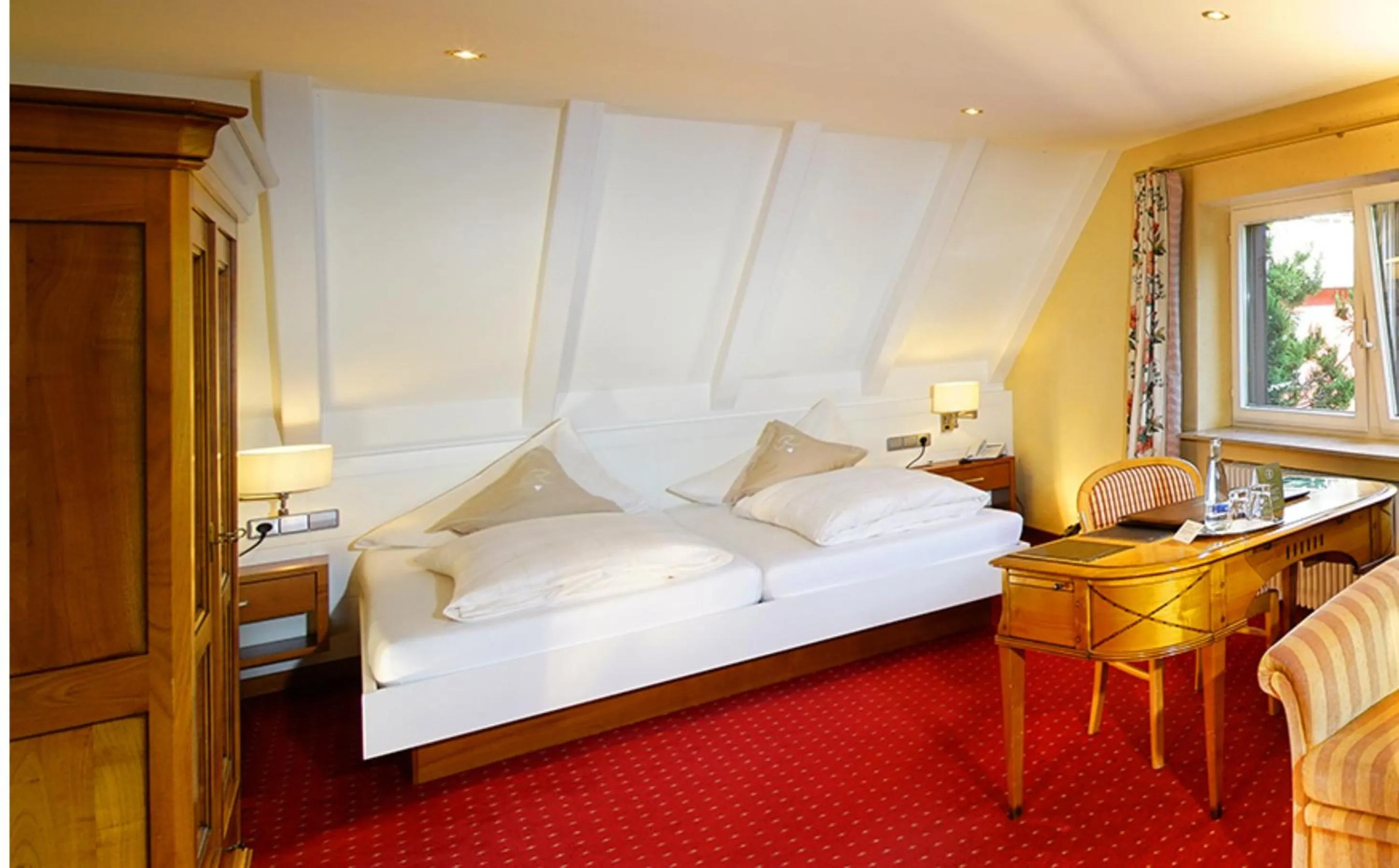 Bed in Hotel Rebstock Durbach