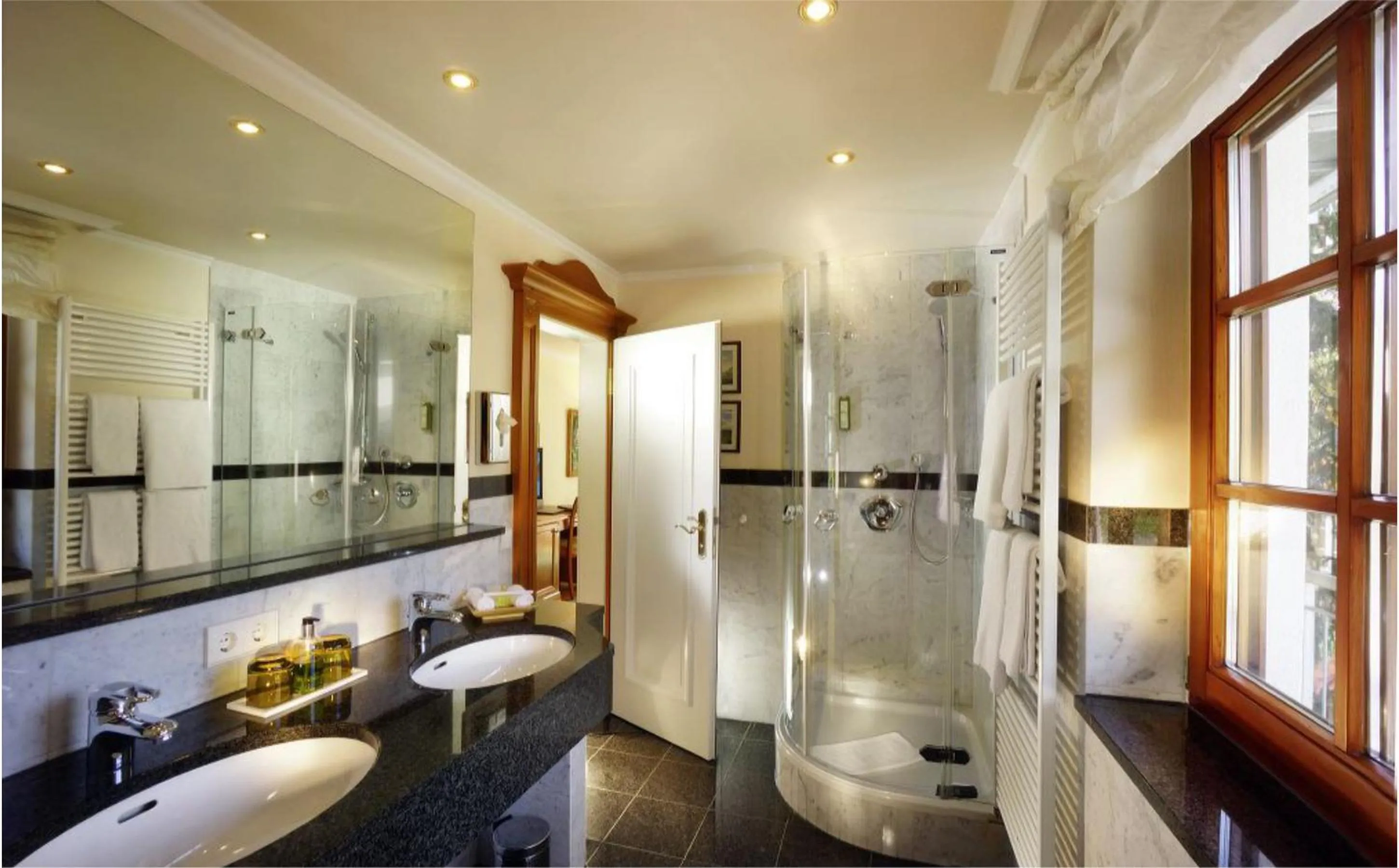 Bathroom in Hotel Rebstock Durbach