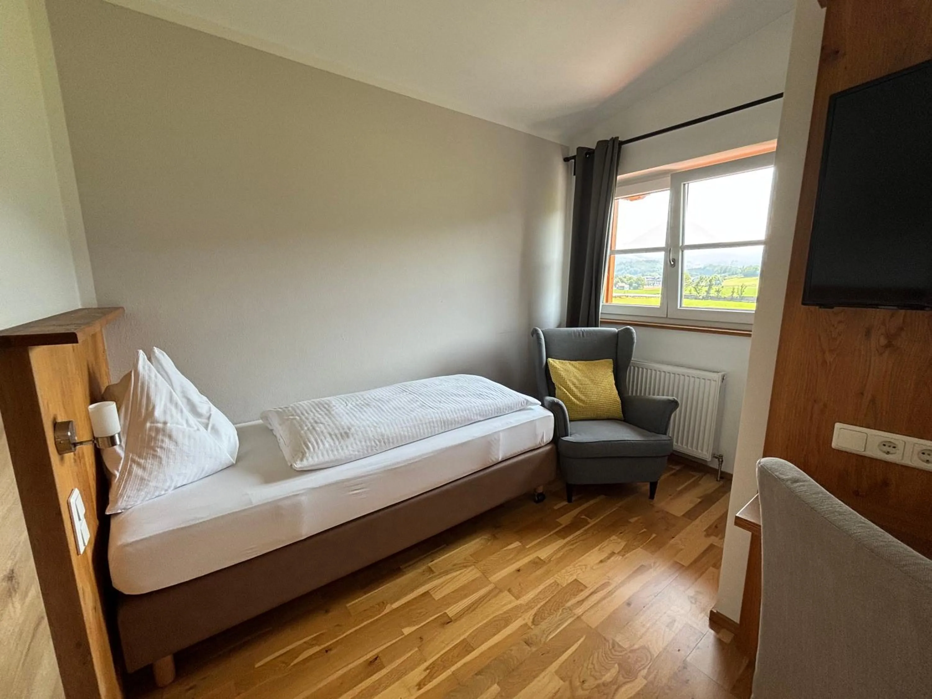 Bed in Hotel Fischachstubn