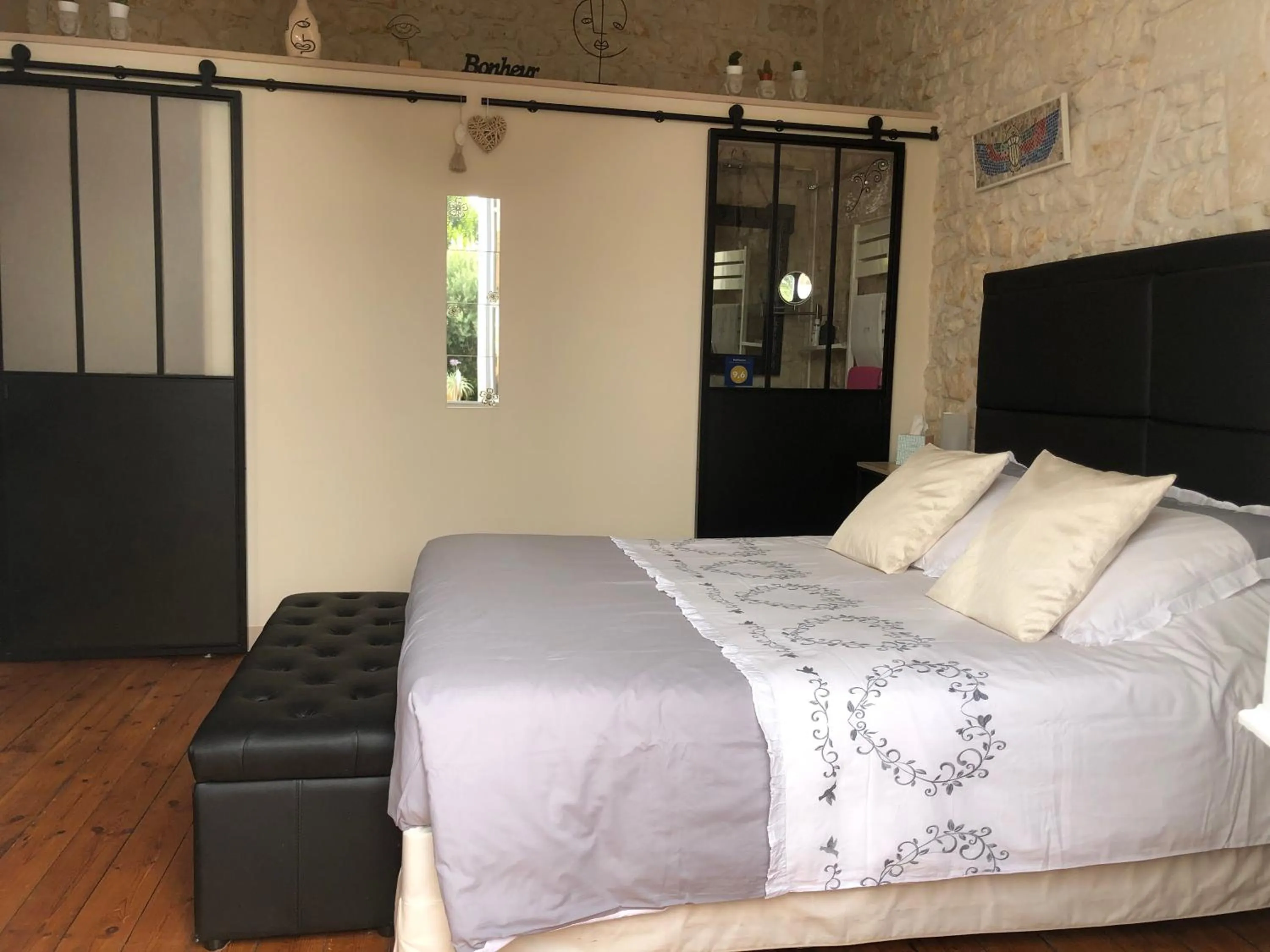 Bed in Saint James House