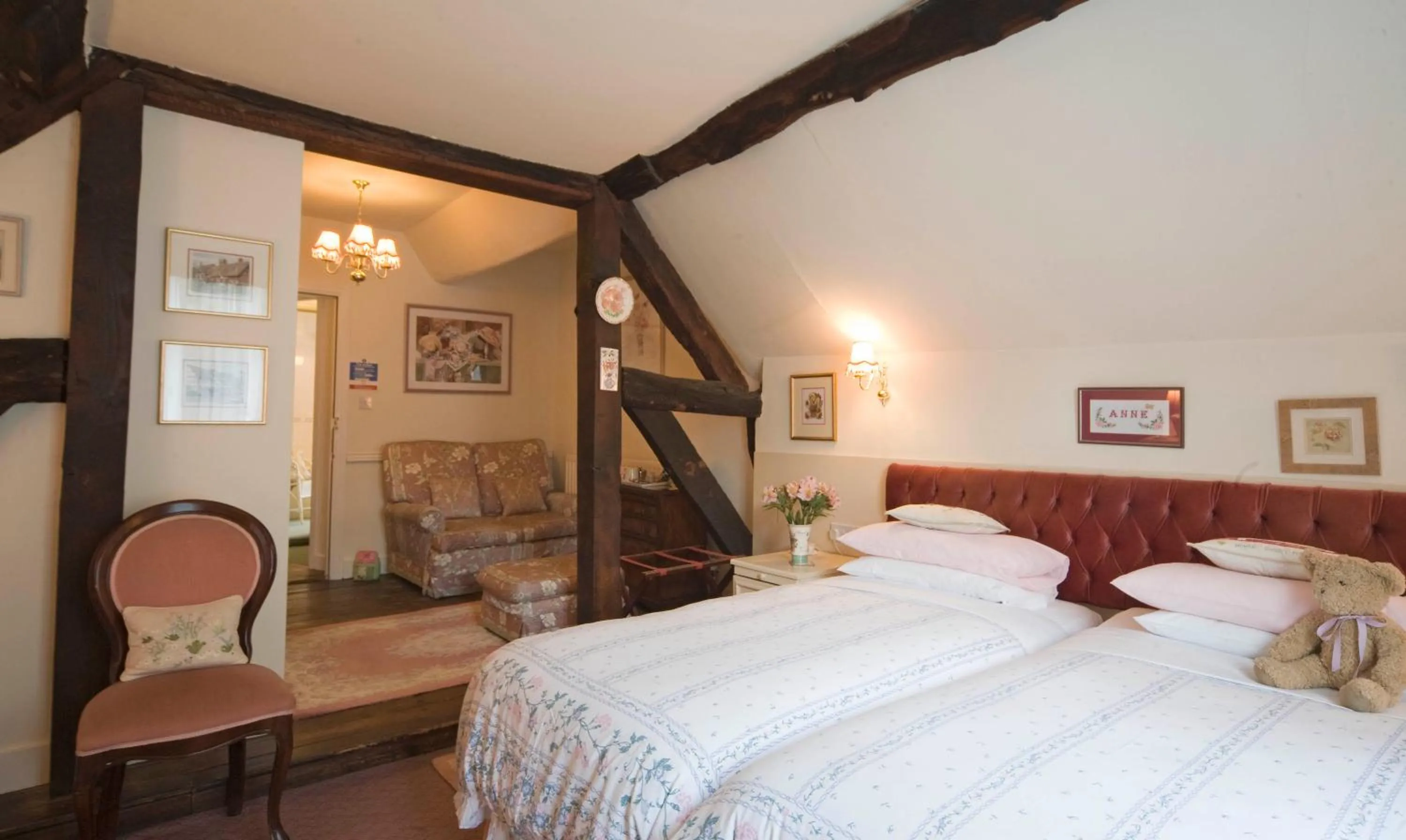 Photo of the whole room, Bed in Park Cottage
