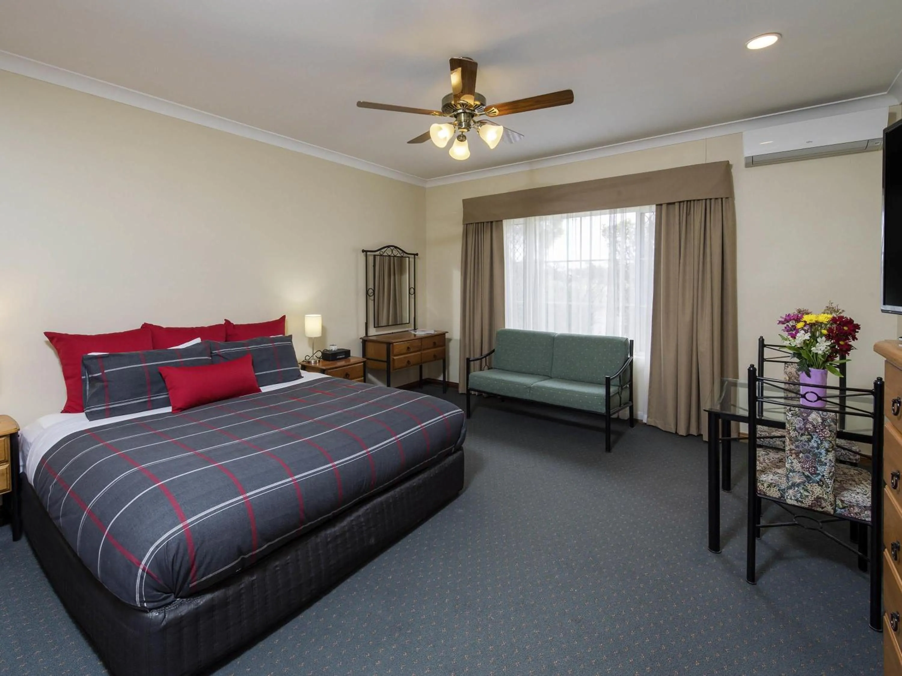 Bedroom, Bed in Breakfree Port Pirie