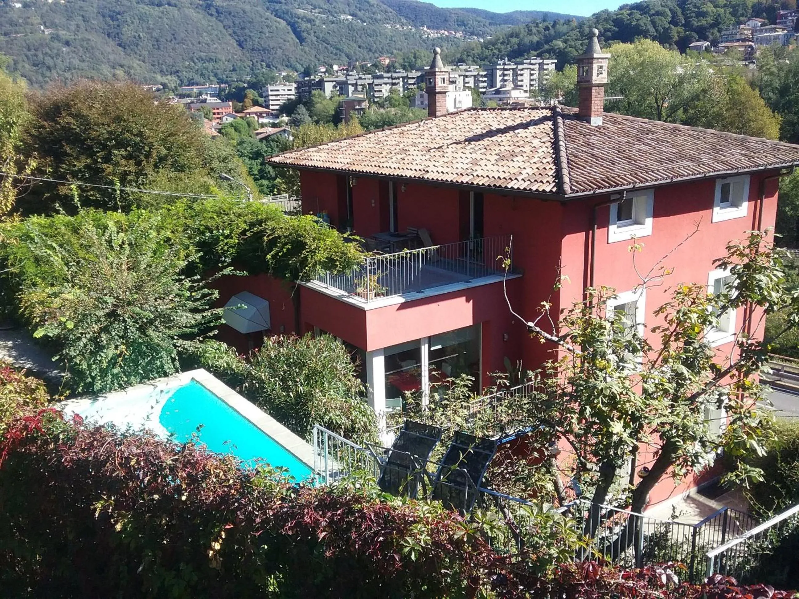 Facade/entrance in B&B Casa Cantoniera