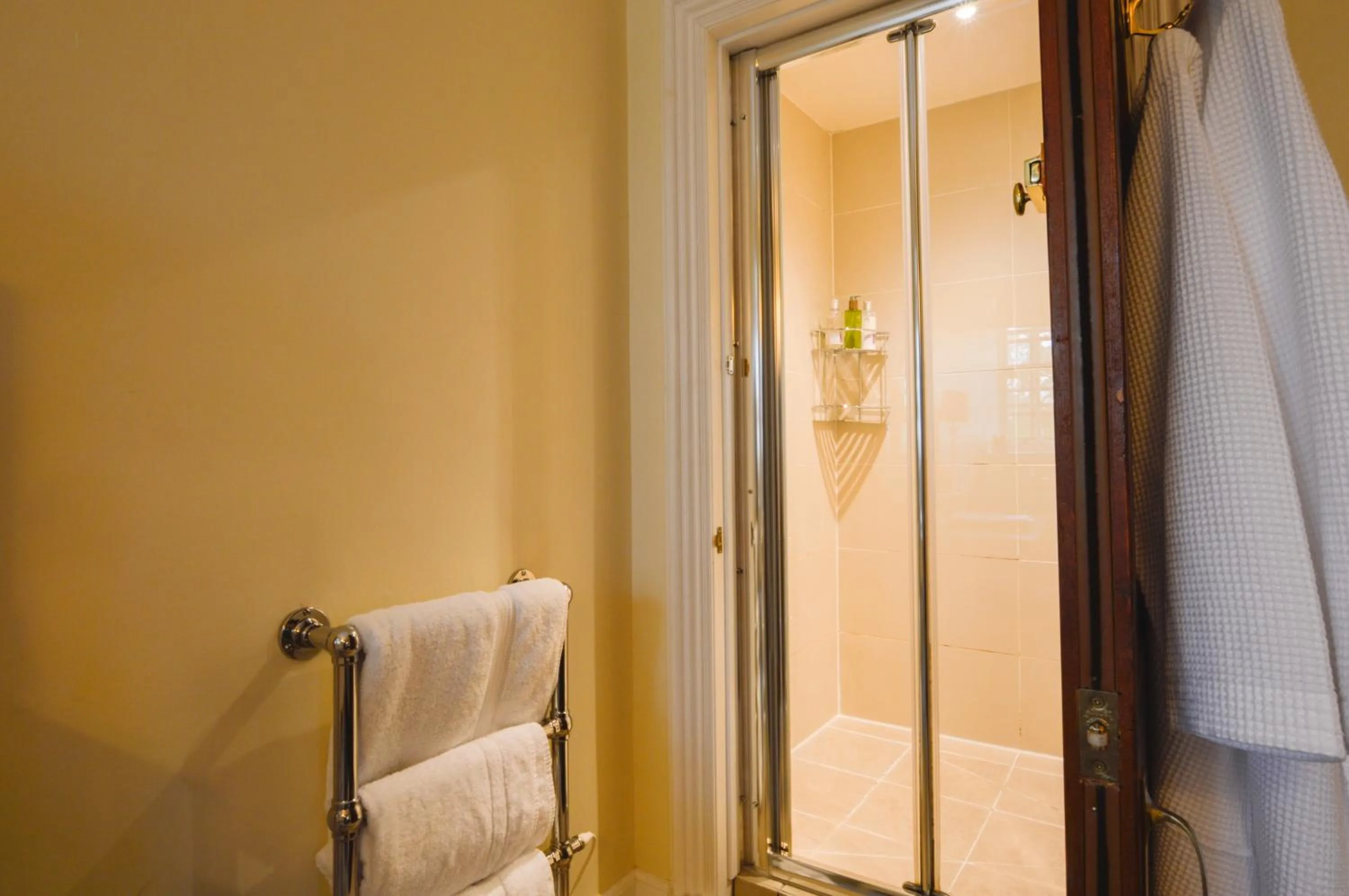 Shower in Barcaldine Castle