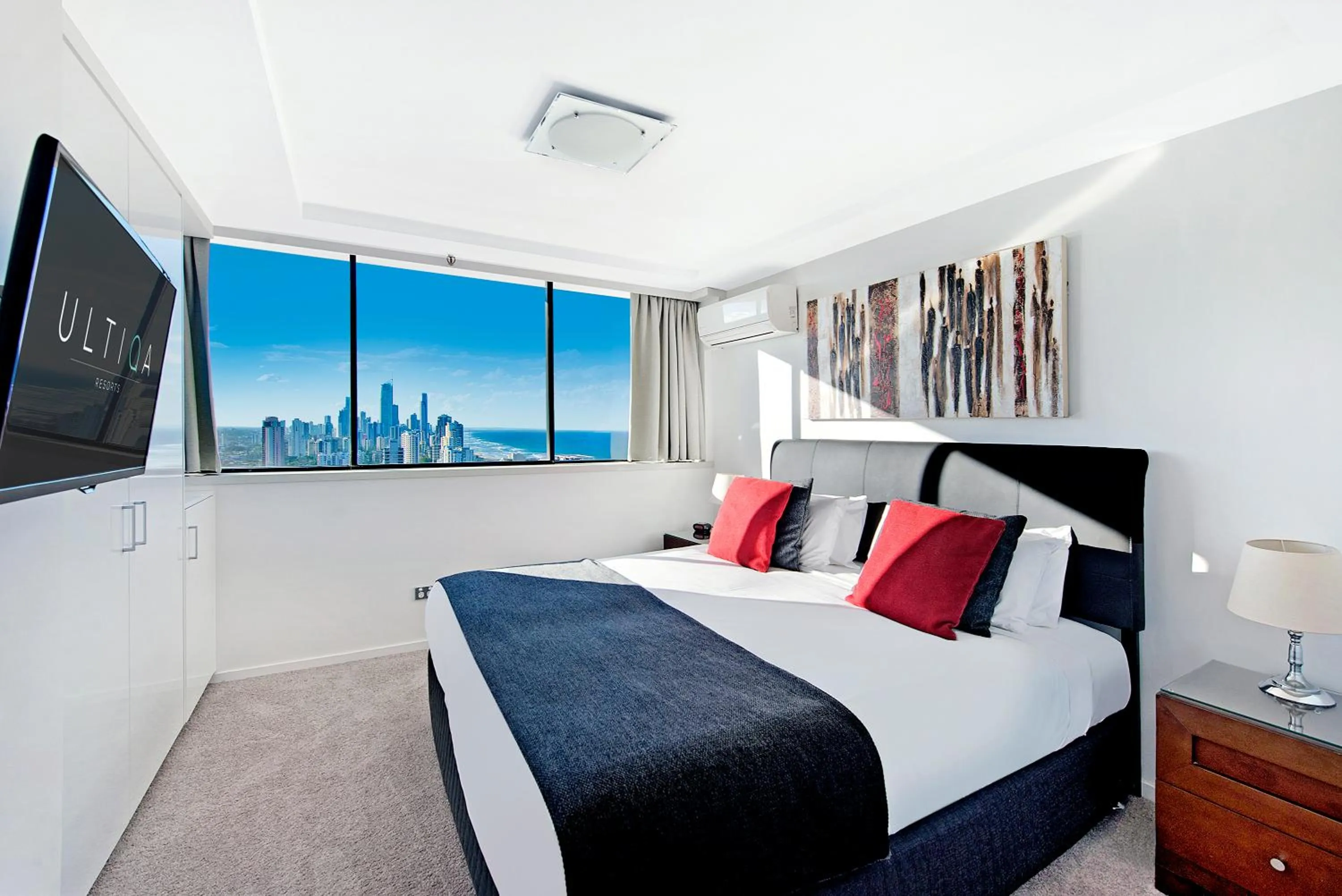 Bedroom, Bed in ULTIQA Beach Haven on Broadbeach