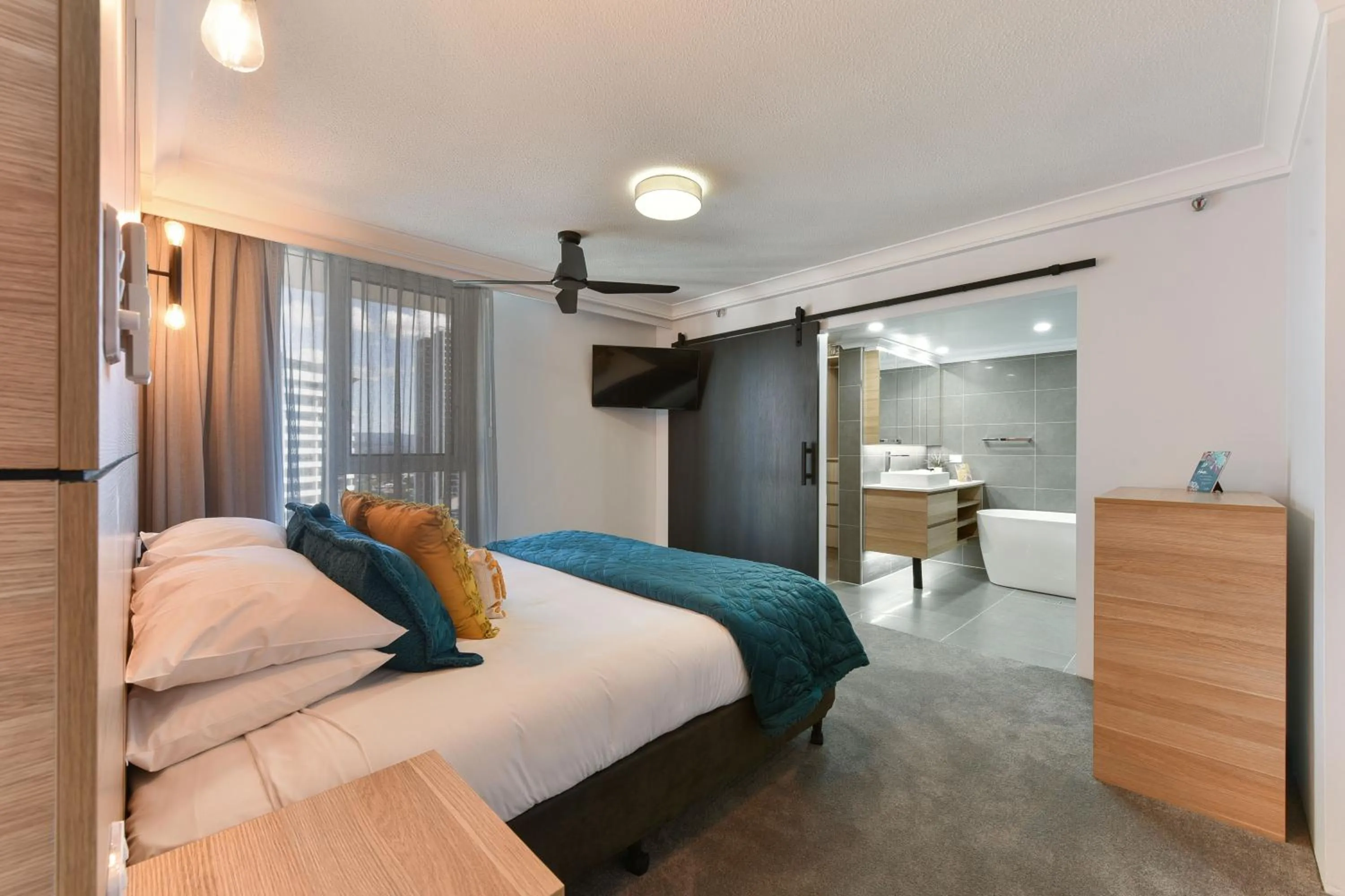 Bedroom, Bed in ULTIQA Beach Haven on Broadbeach