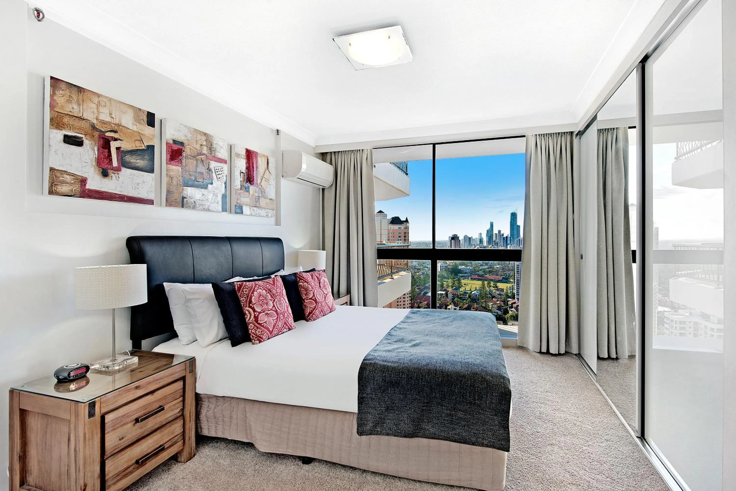 Bedroom, Bed in ULTIQA Beach Haven on Broadbeach