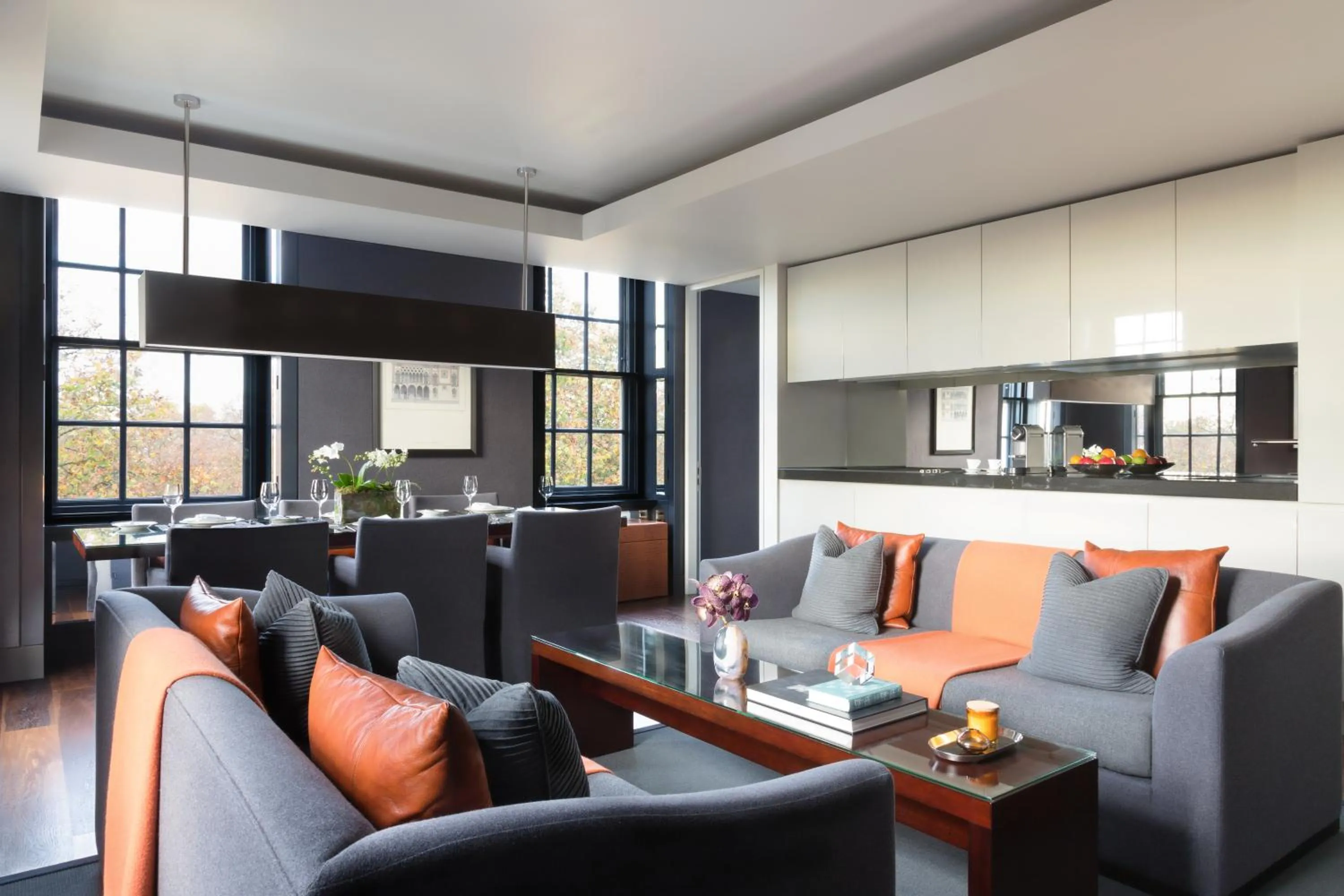 Kitchen or kitchenette in Grosvenor House Suites