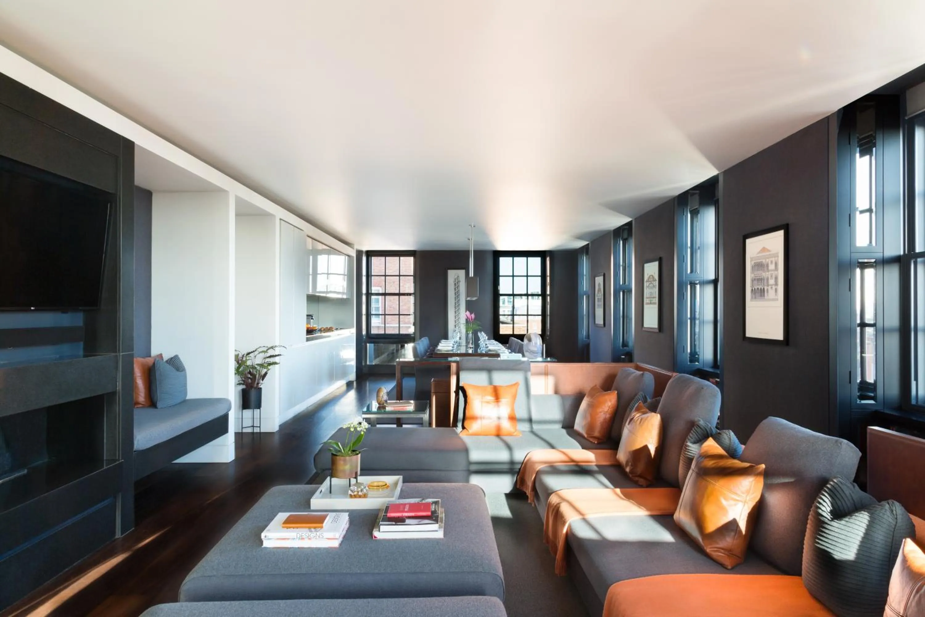 Living room in Grosvenor House Suites