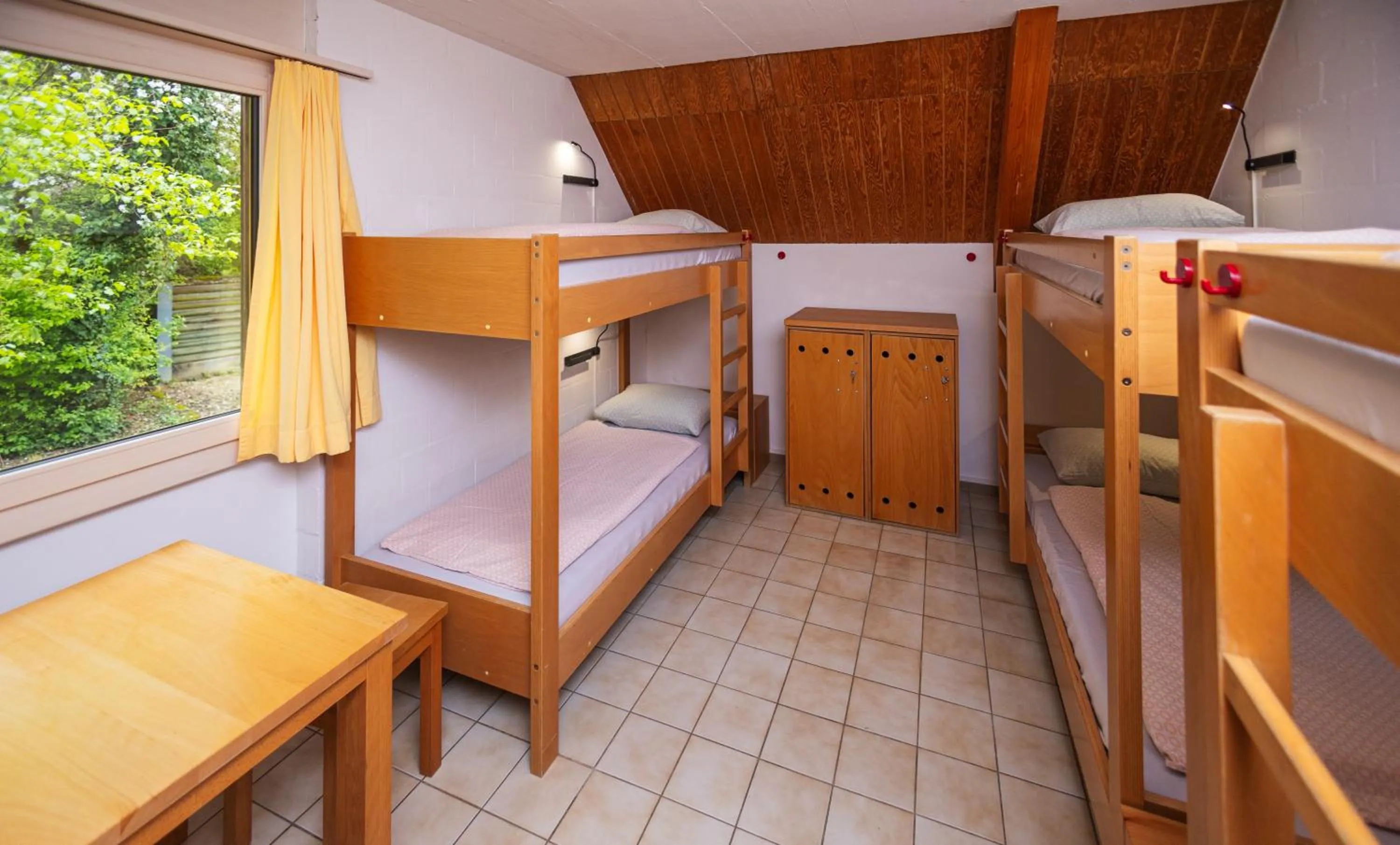 Bedroom, Bed in Delémont Youth Hostel