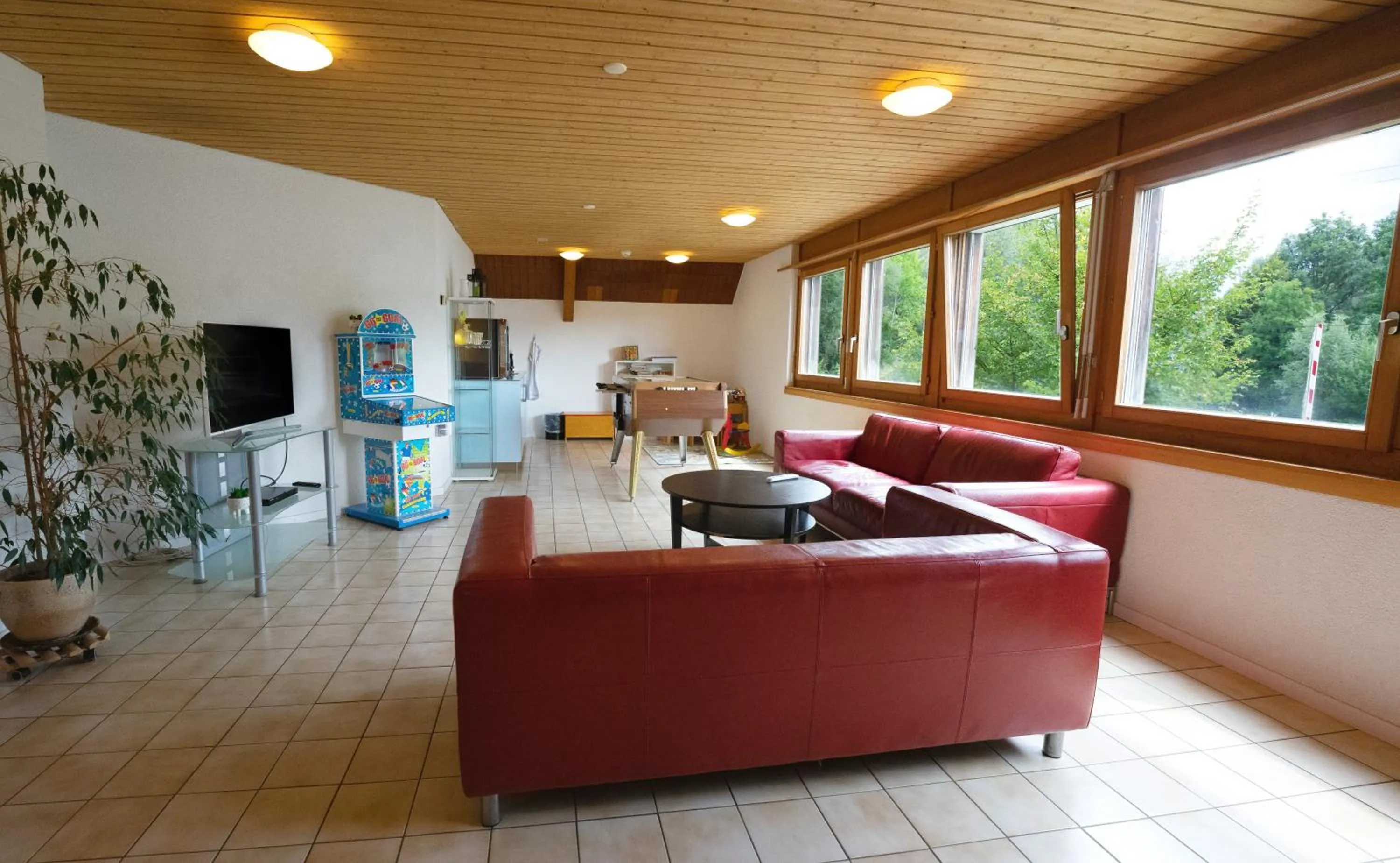 Living room in Delémont Youth Hostel