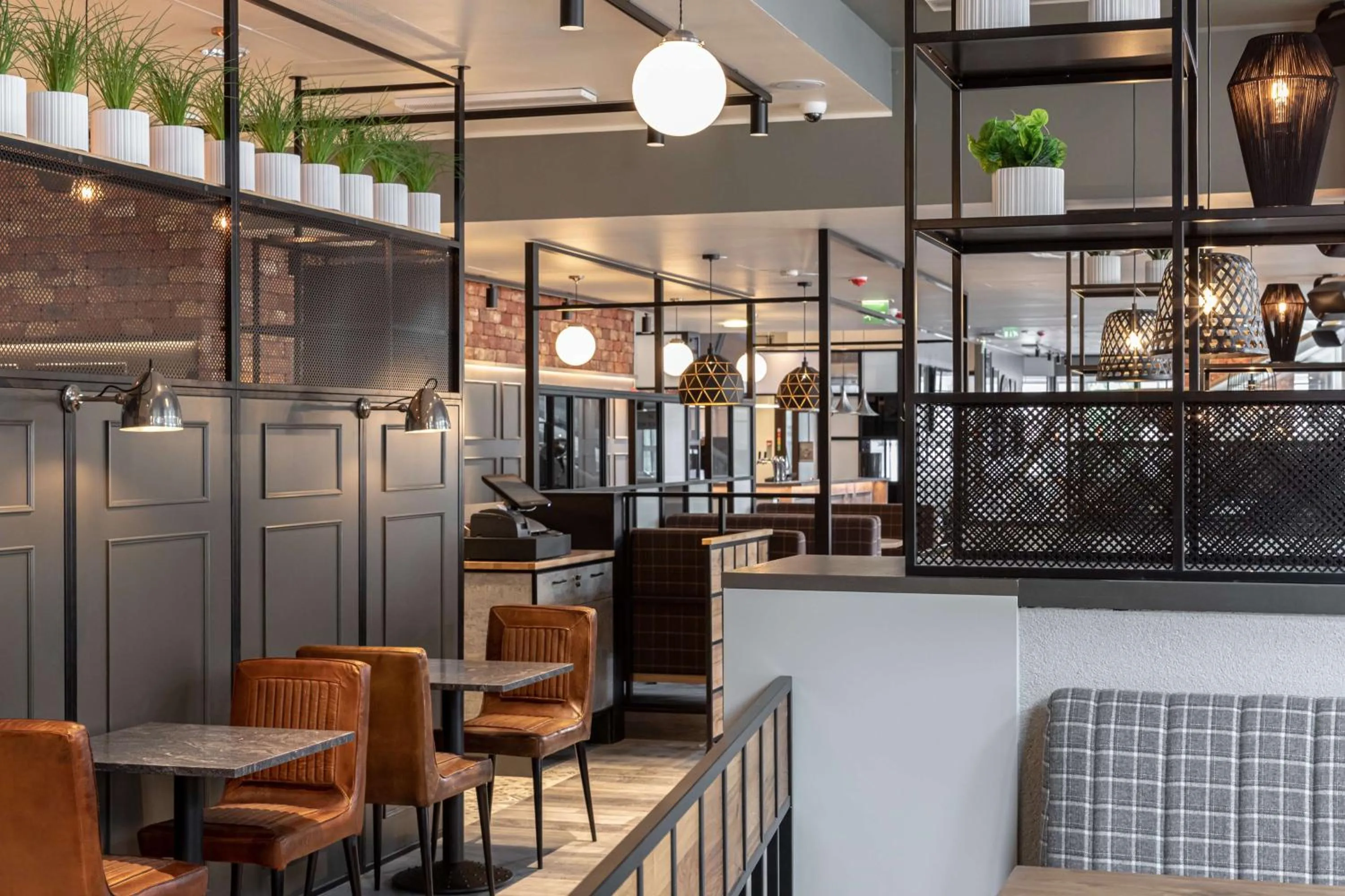 Restaurant/places to eat in Scandic Pasila