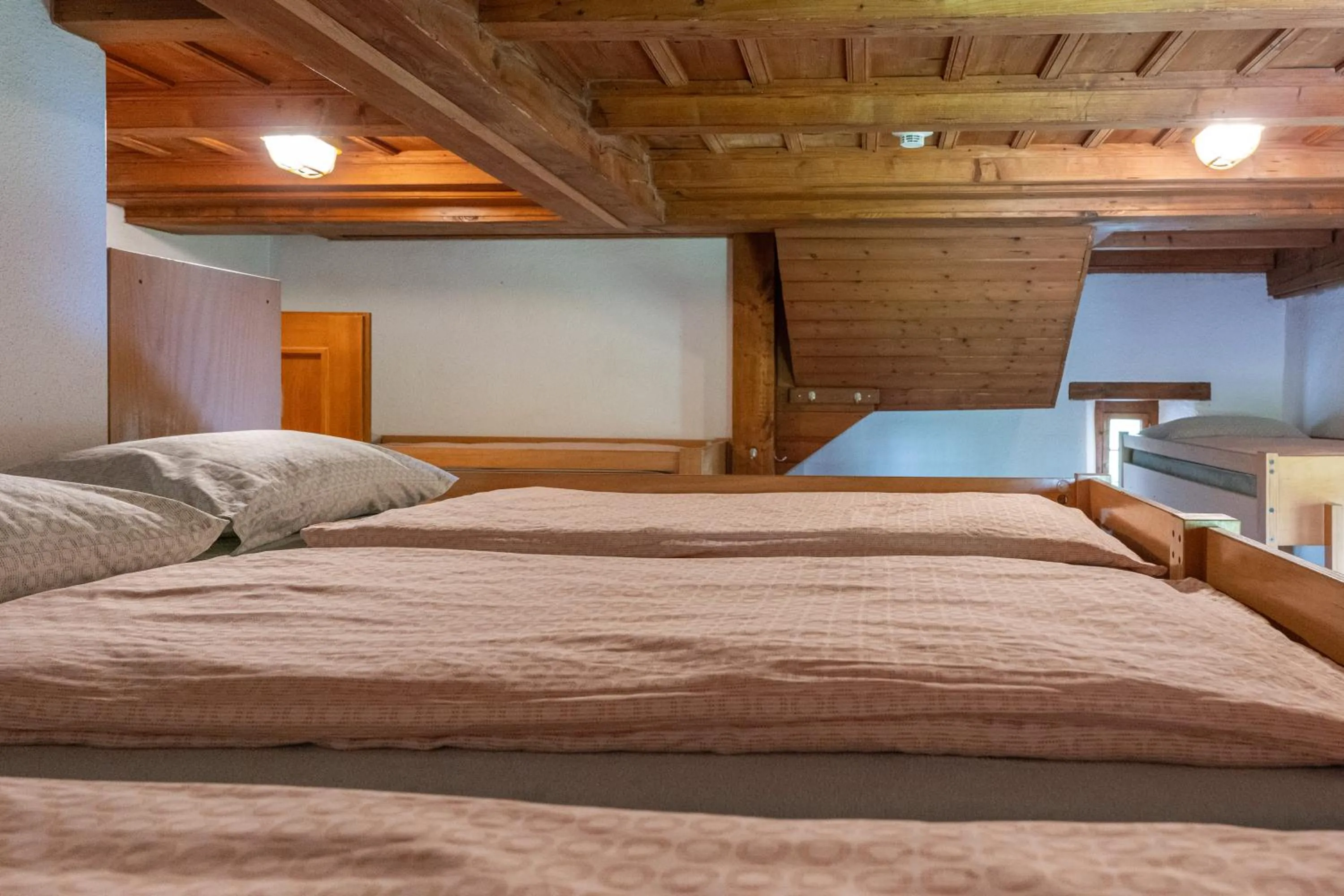 Bedroom, Bed in Brugg Youth Hostel