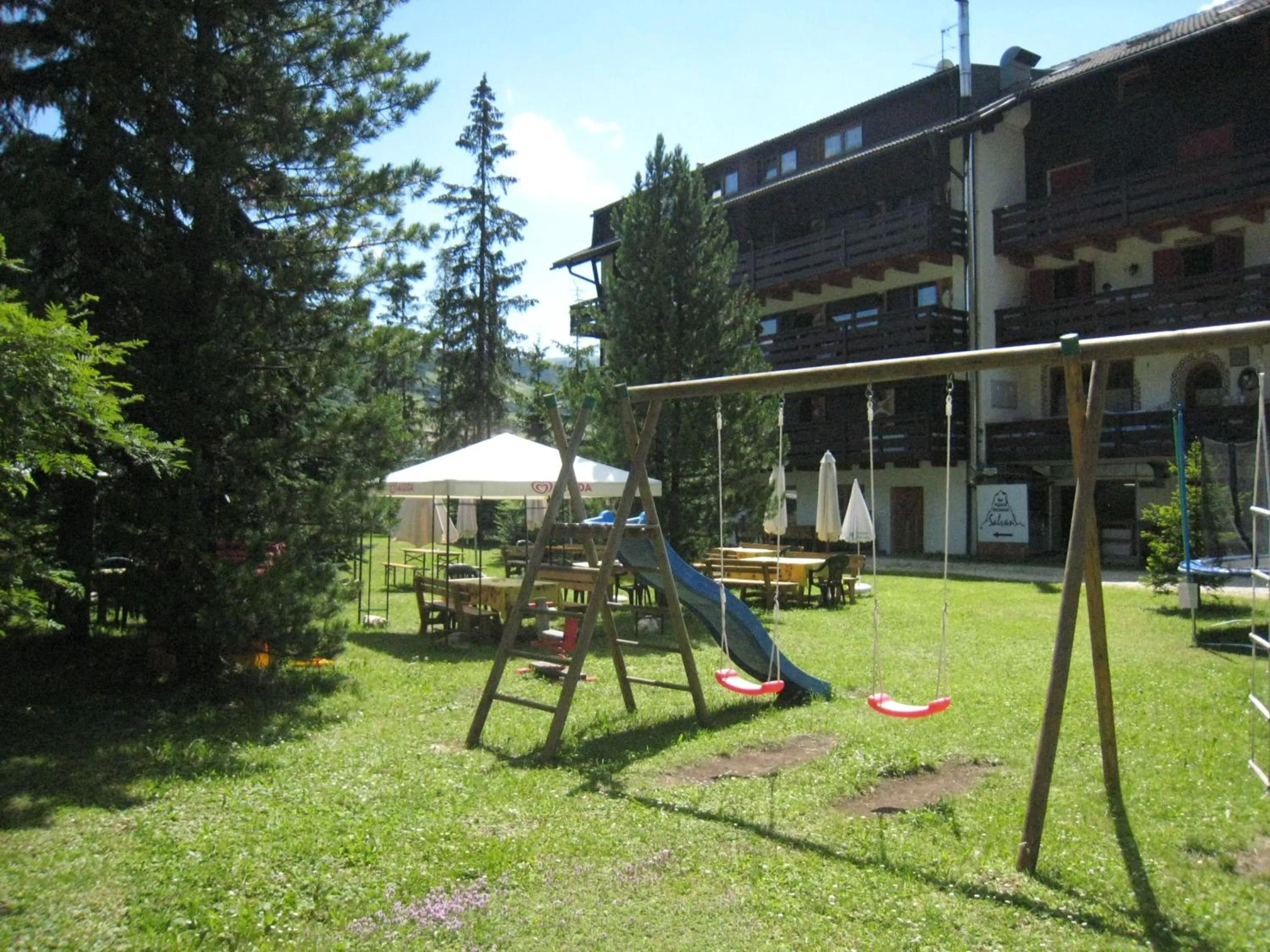 Day in Residence Salvan