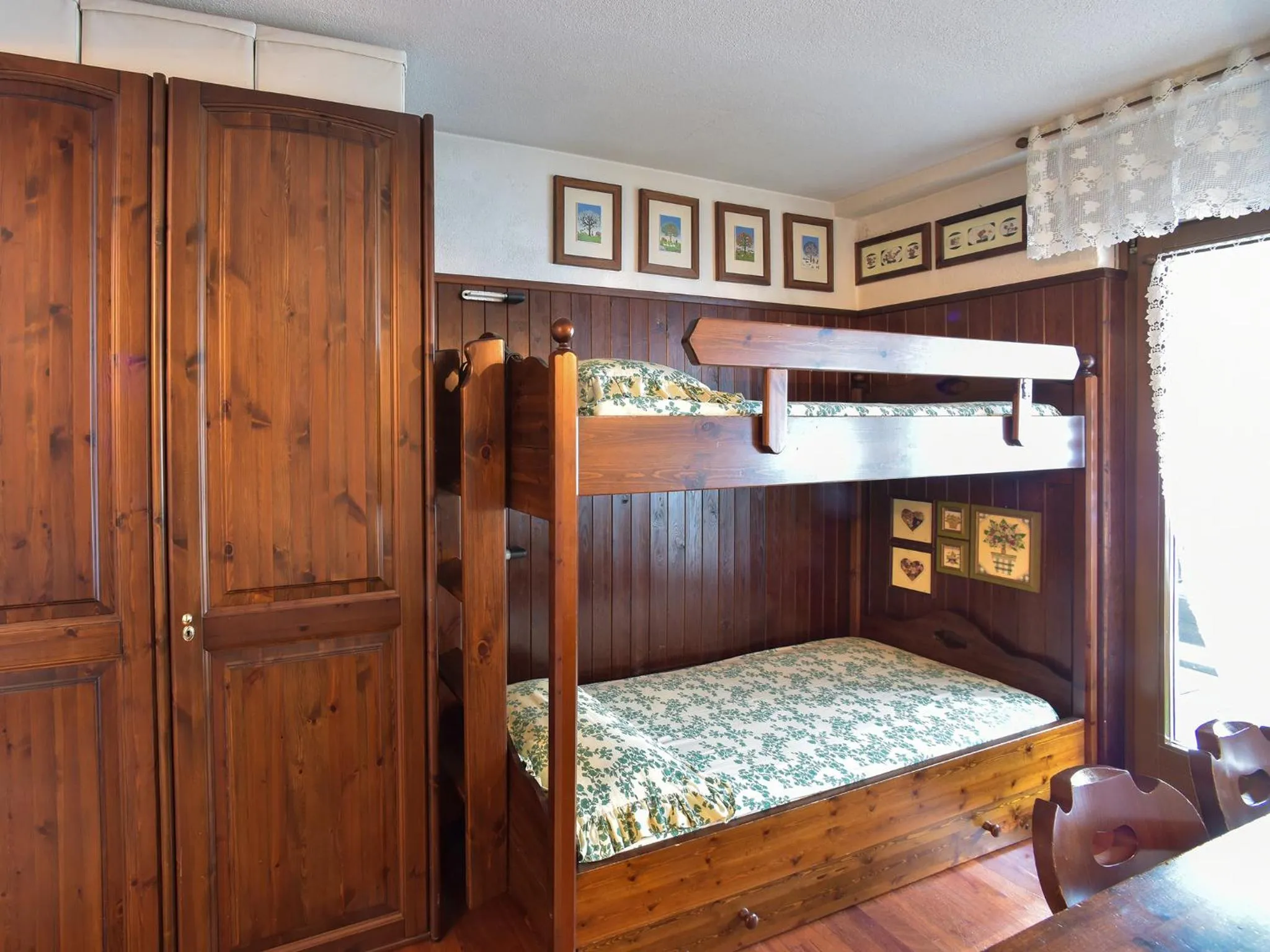 Living room, Bed in Residence Salvan