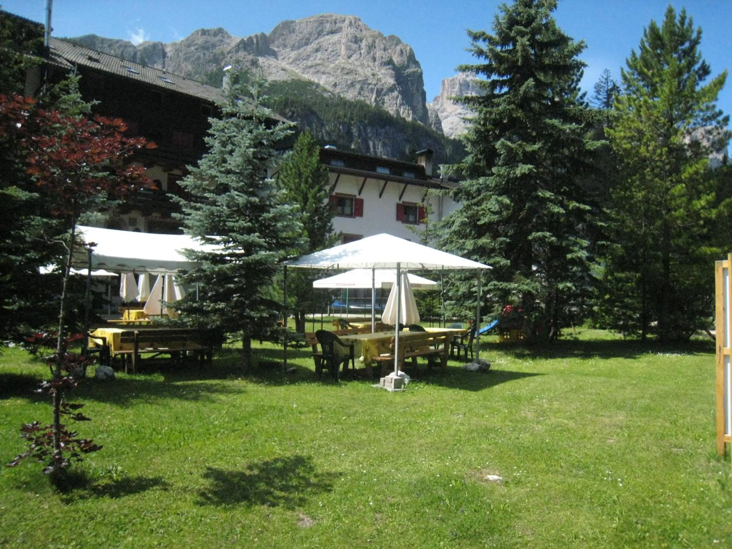 Facade/entrance in Residence Salvan